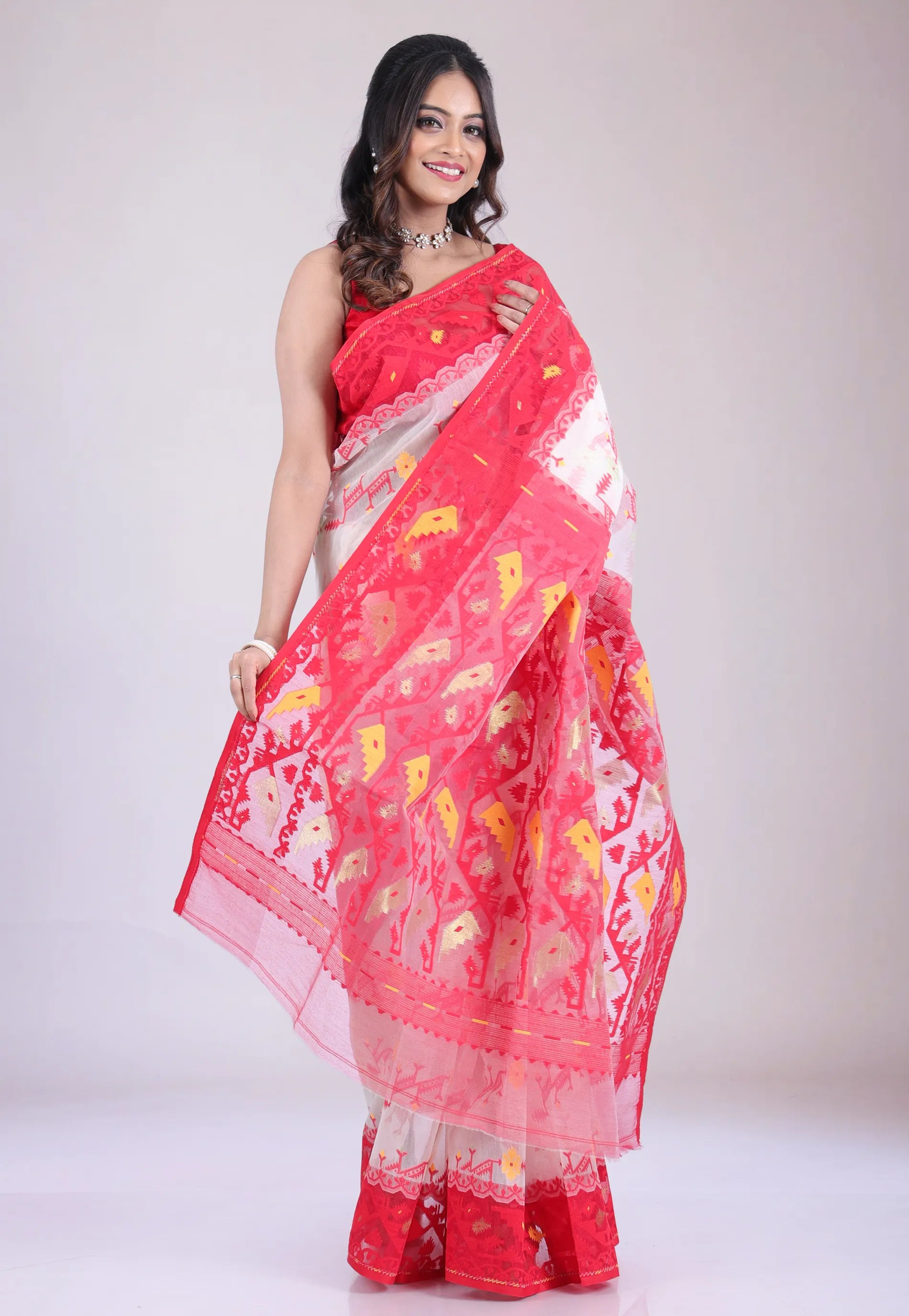 White Dhakai Jamdani Cotton Saree without Blouse Piece - Adi Akshoy & Co.