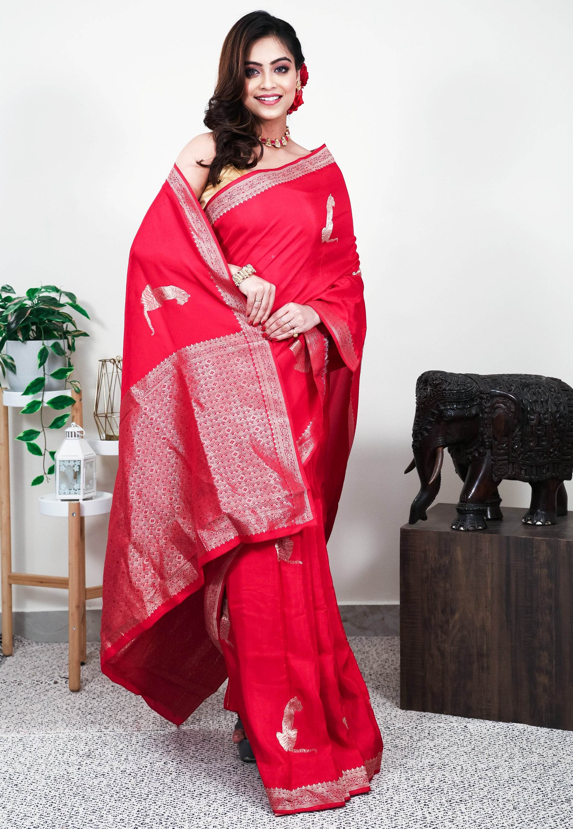 Red Mashru Silk Saree with Blouse Piece - Adi Akshoy & Co.