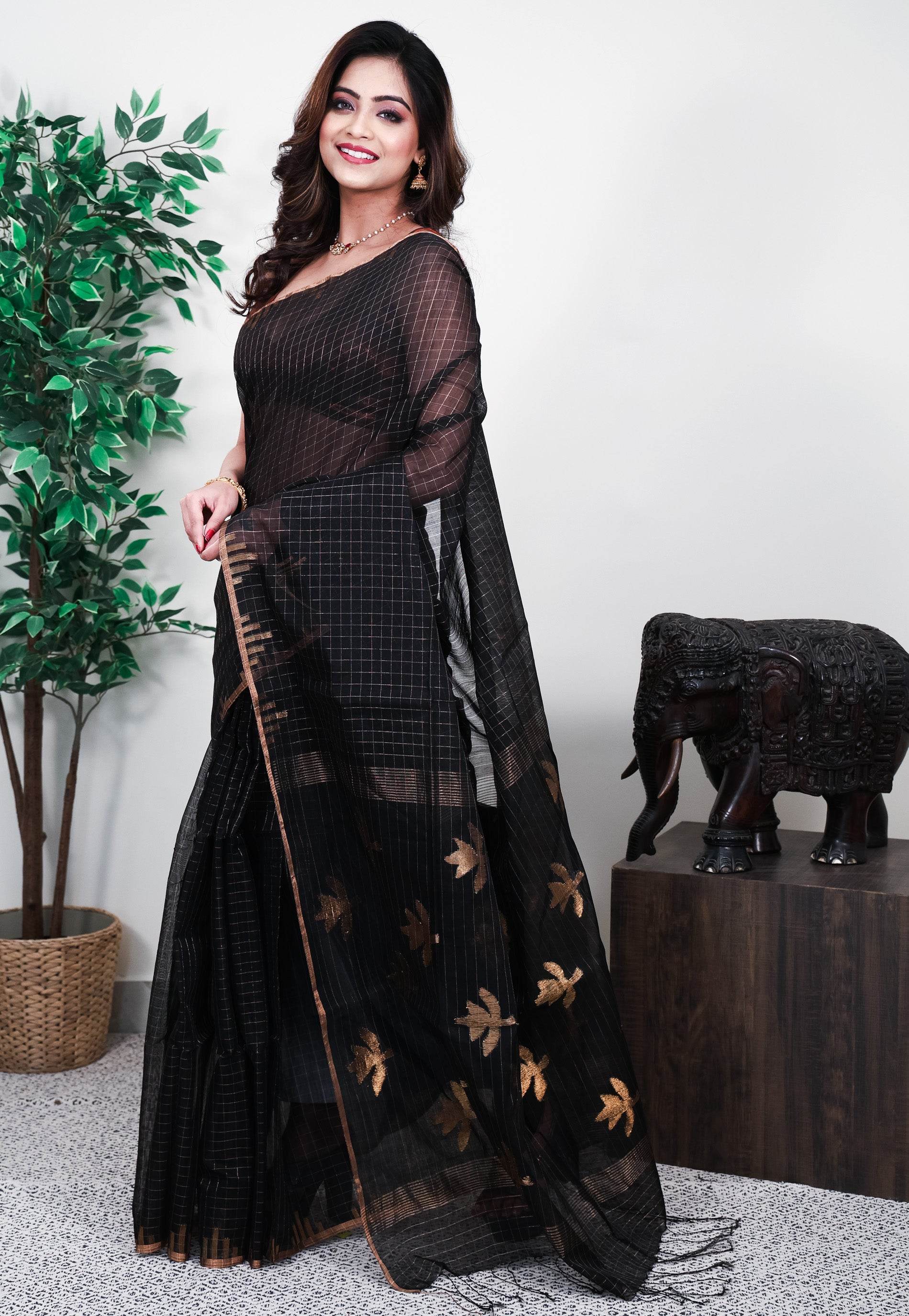 Black Kora Handloom Pure Silk Saree With Blouse Piece - Adi Akshoy & Co.