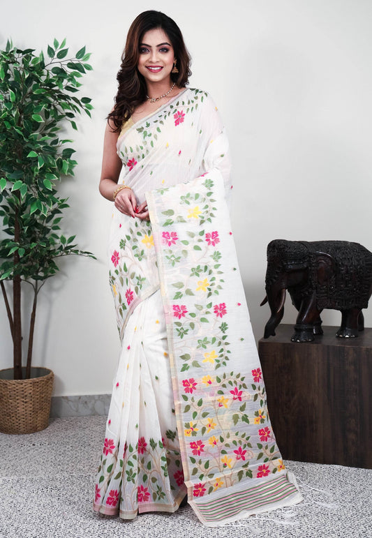 White Handloom Saree With Blouse Piece - Adi Akshoy & Co.