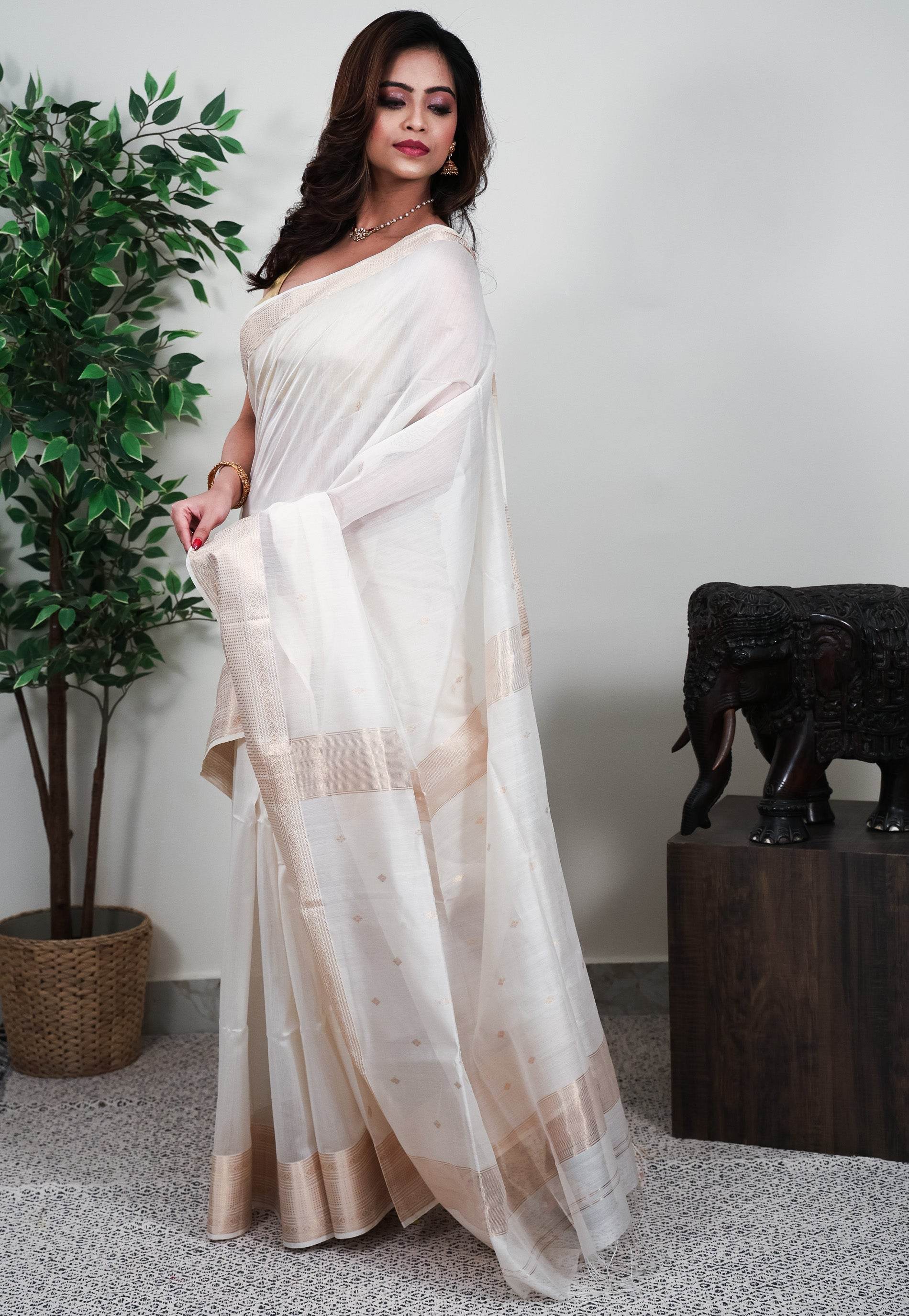 Off White Sico Handloom Saree With Blouse Piece - Adi Akshoy & Co.