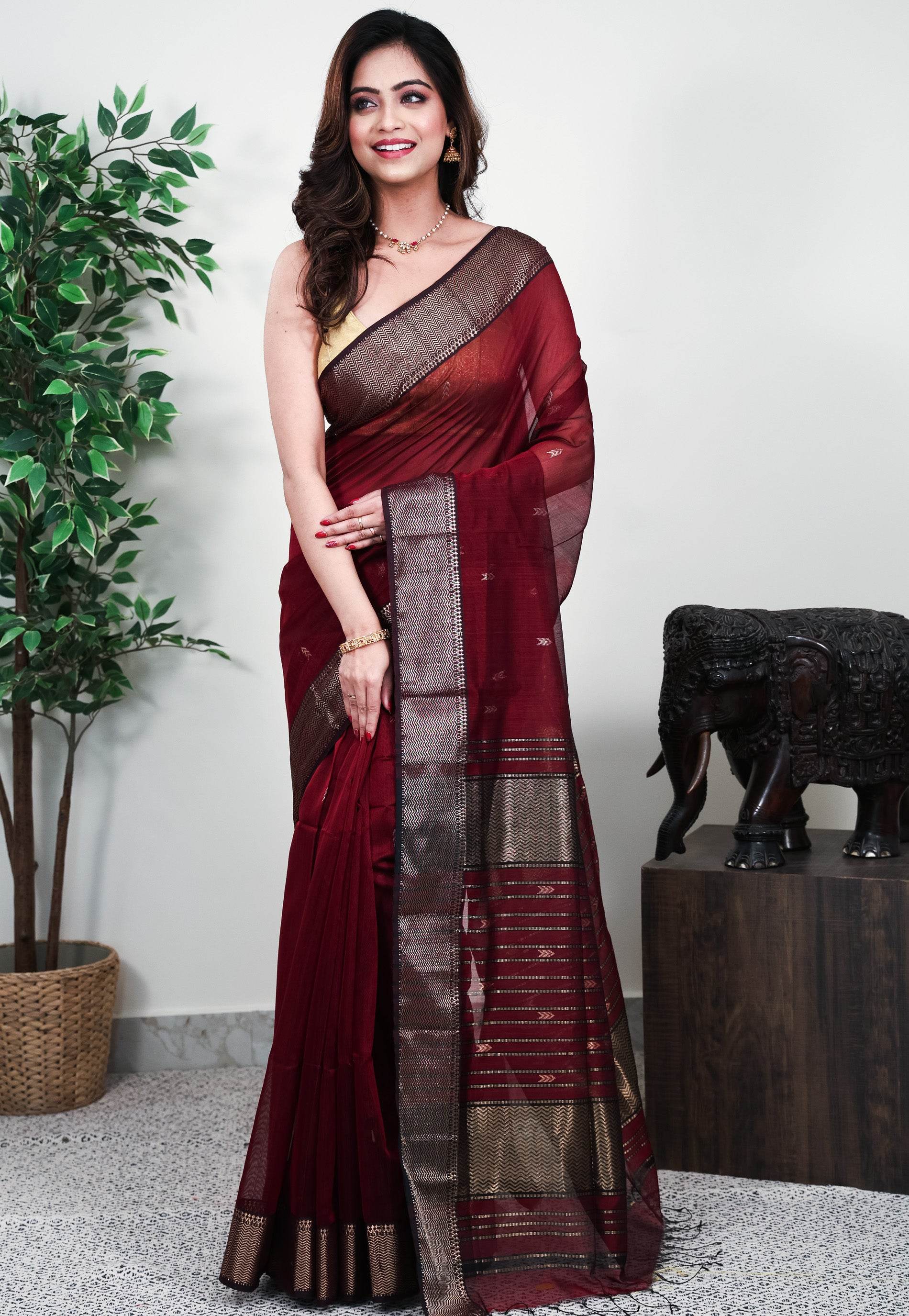 Maroon Sico Handloom Saree With Blouse Piece - Adi Akshoy & Co.
