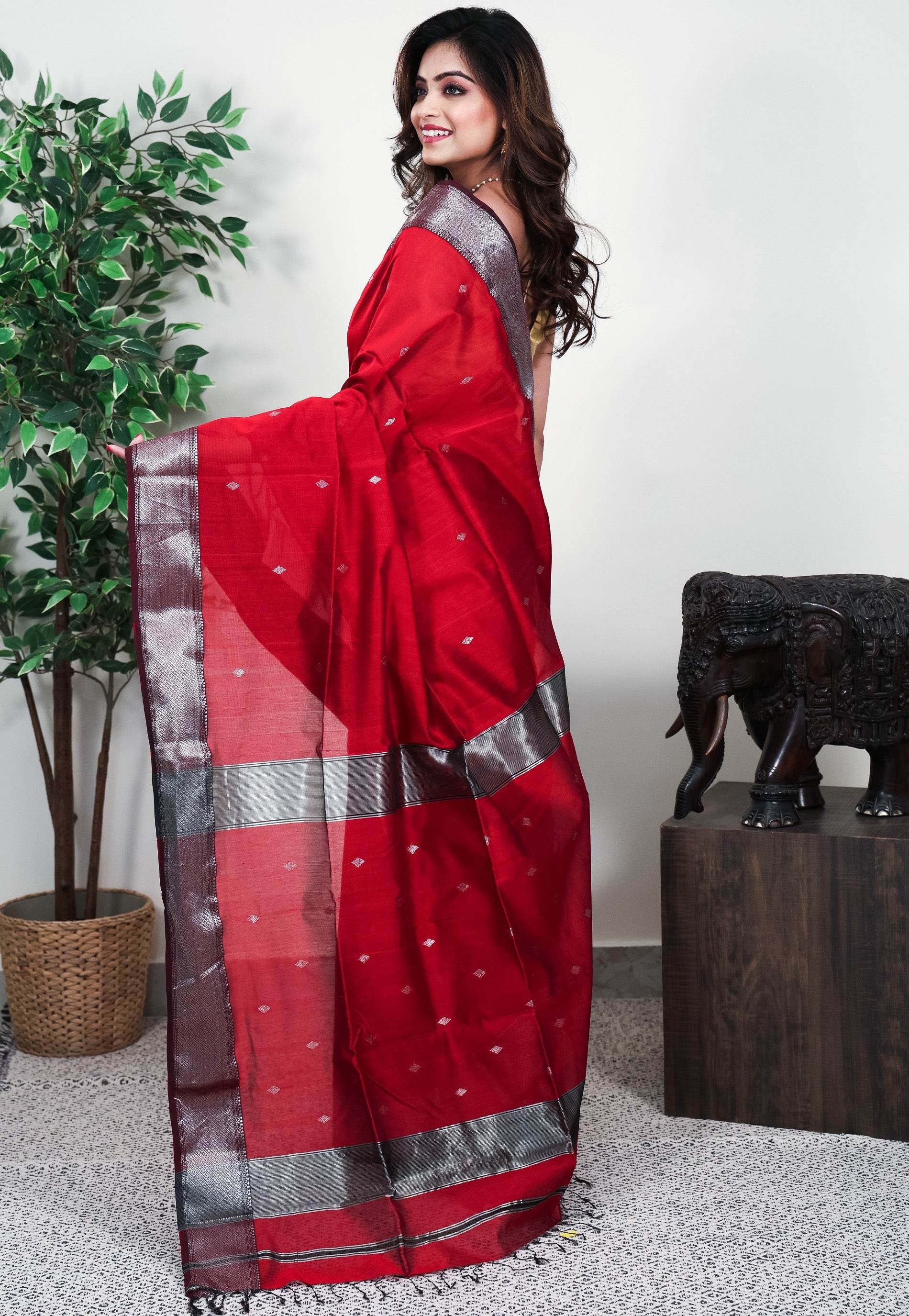 Maroon Sico Handloom Saree With Blouse Piece - Adi Akshoy & Co.