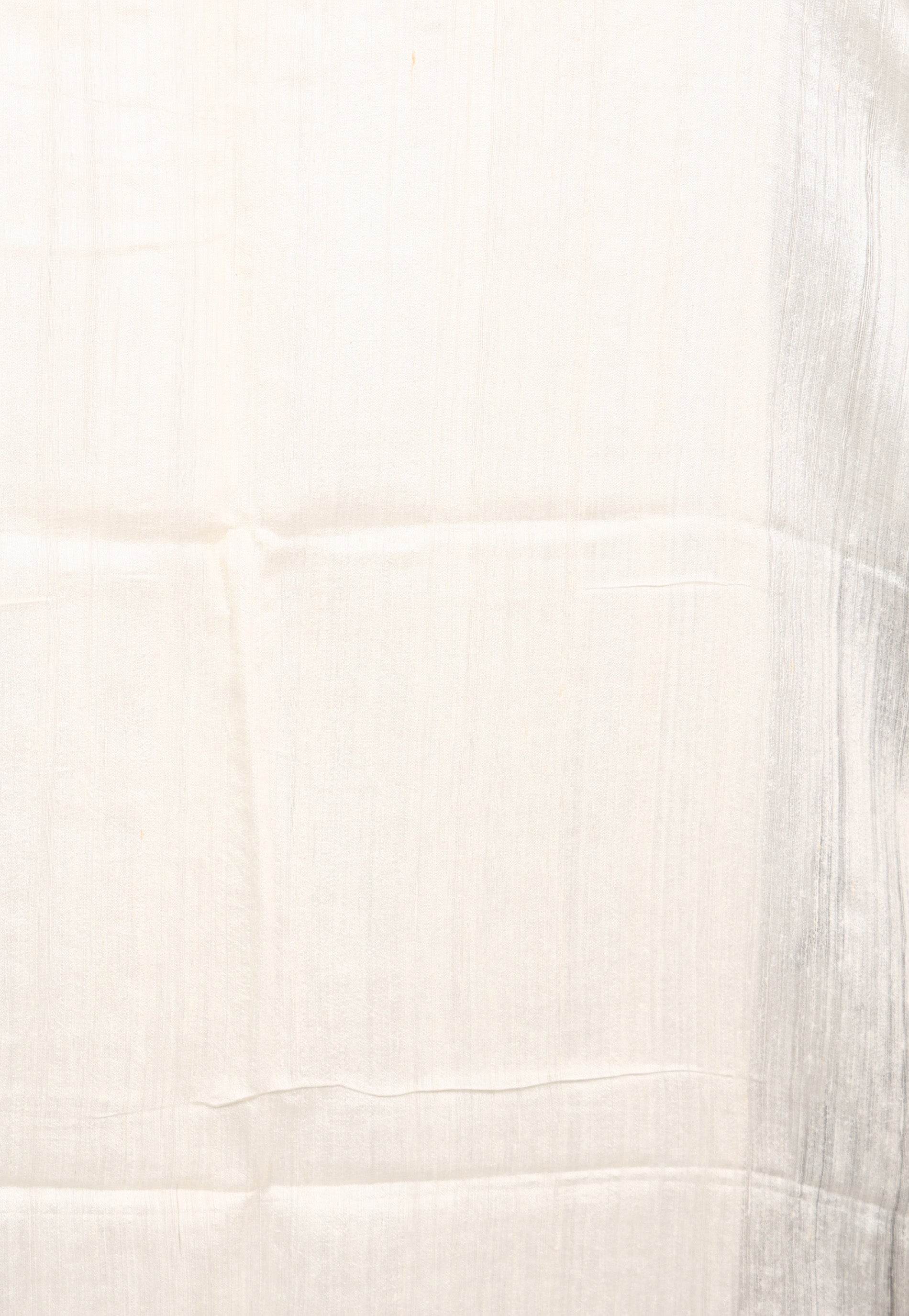 White Matka Handloom Pure Silk Saree With Blouse Piece - Adi Akshoy & Co.