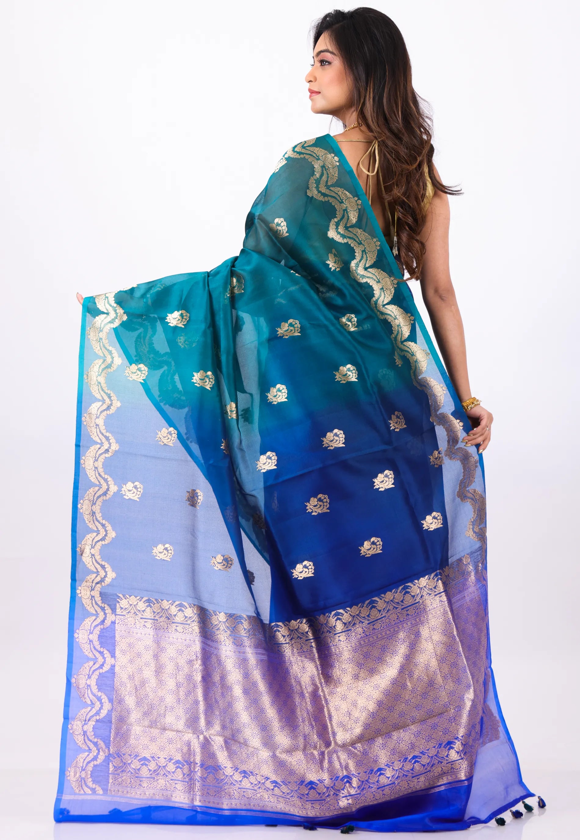 Dual Shades of Blue & Rama Green Pure Kora Silk Saree With Blouse Piece - Adi Akshoy & Co.