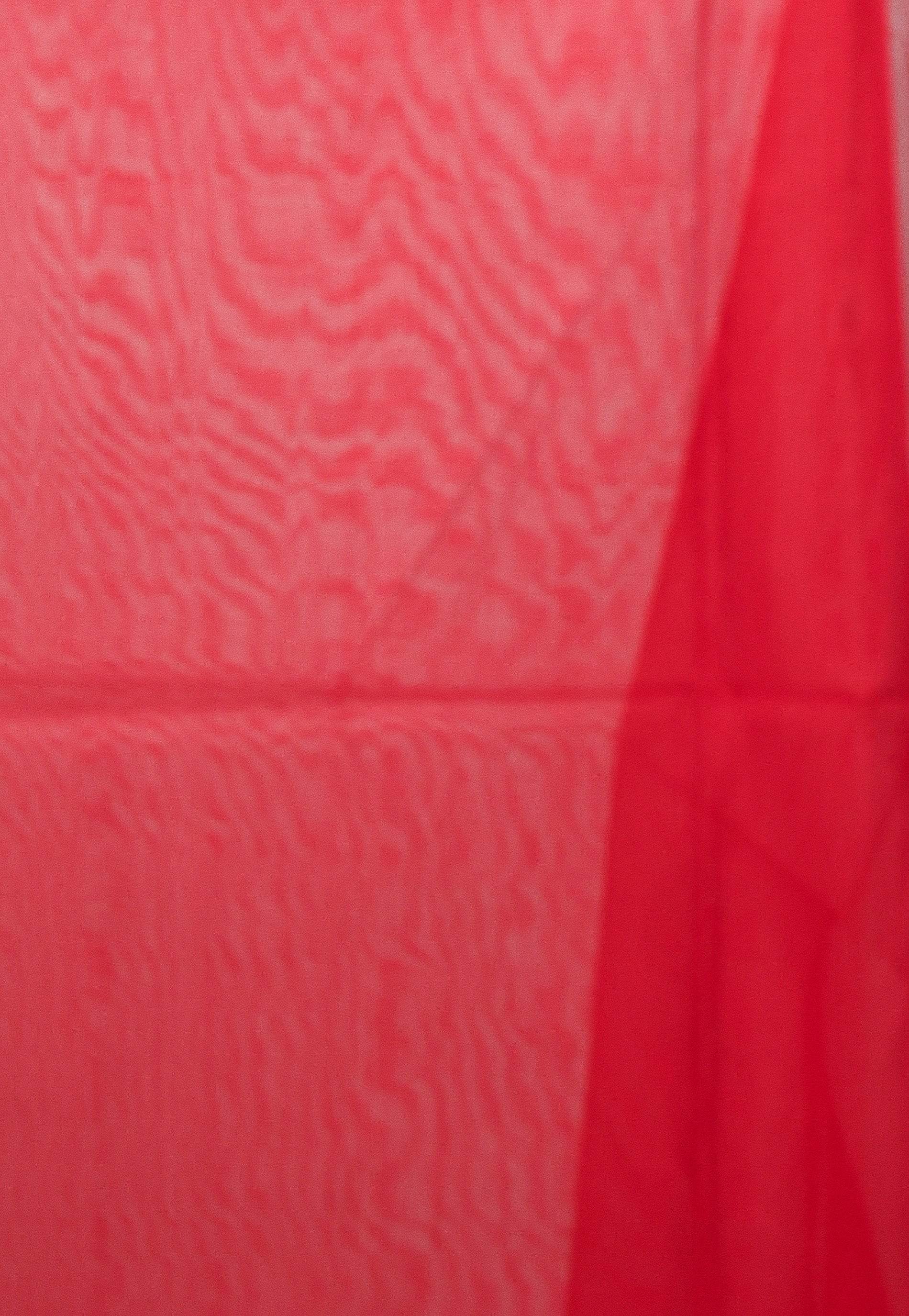 Red Kora Handloom Saree With Blouse Piece - Adi Akshoy & Co.