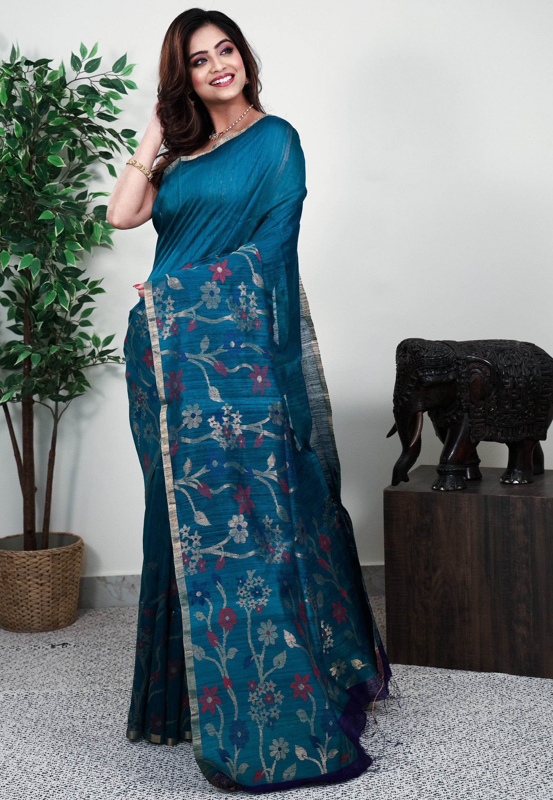 Rama Green Matka Handloom Pure Silk Saree With Blouse Piece - Adi Akshoy & Co.