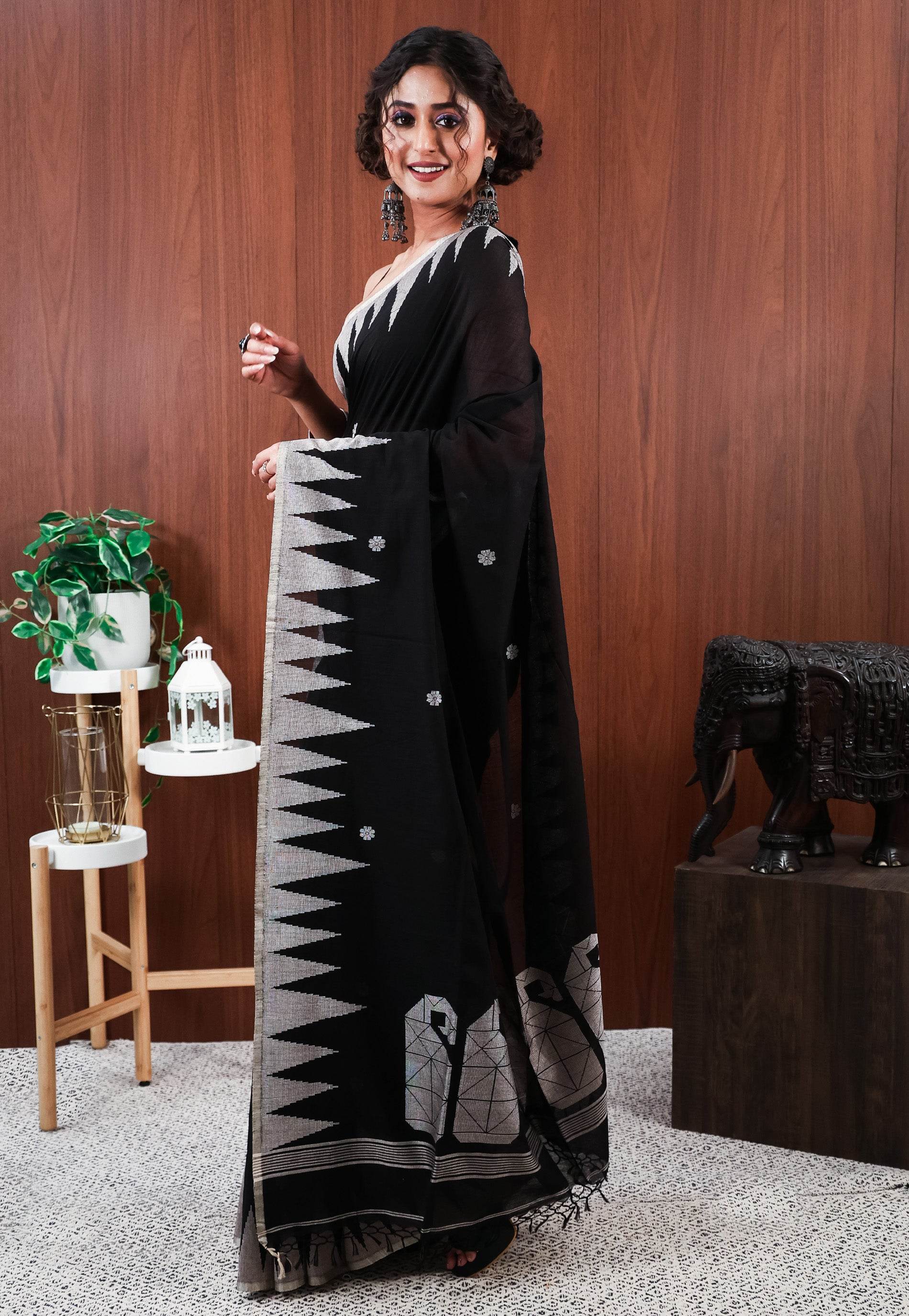 Black Handloom Saree With Blouse Piece - Adi Akshoy & Co.