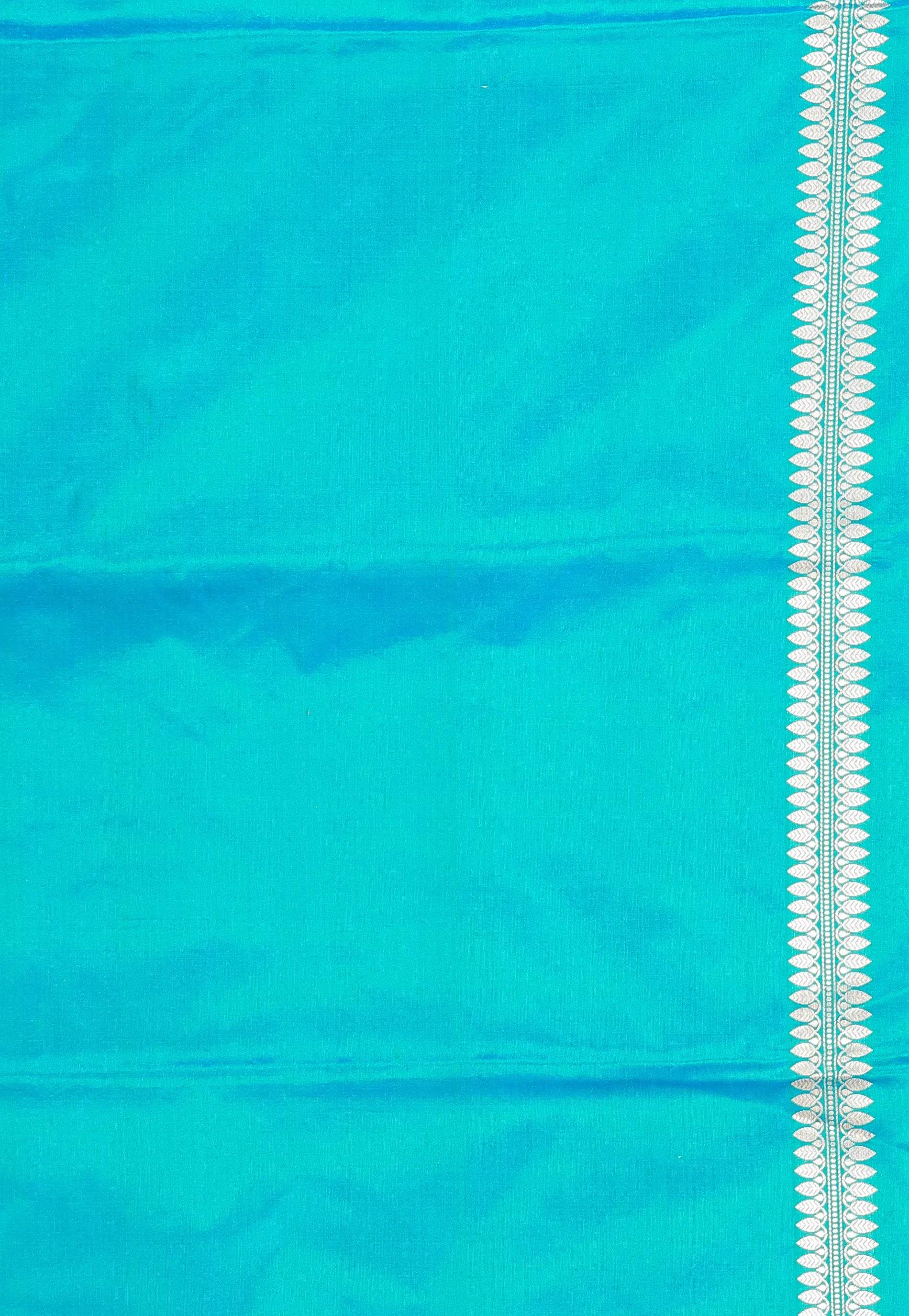 Rama Green Kadwa Pure Silk Banarasi Saree with Blouse Piece - Adi Akshoy & Co.