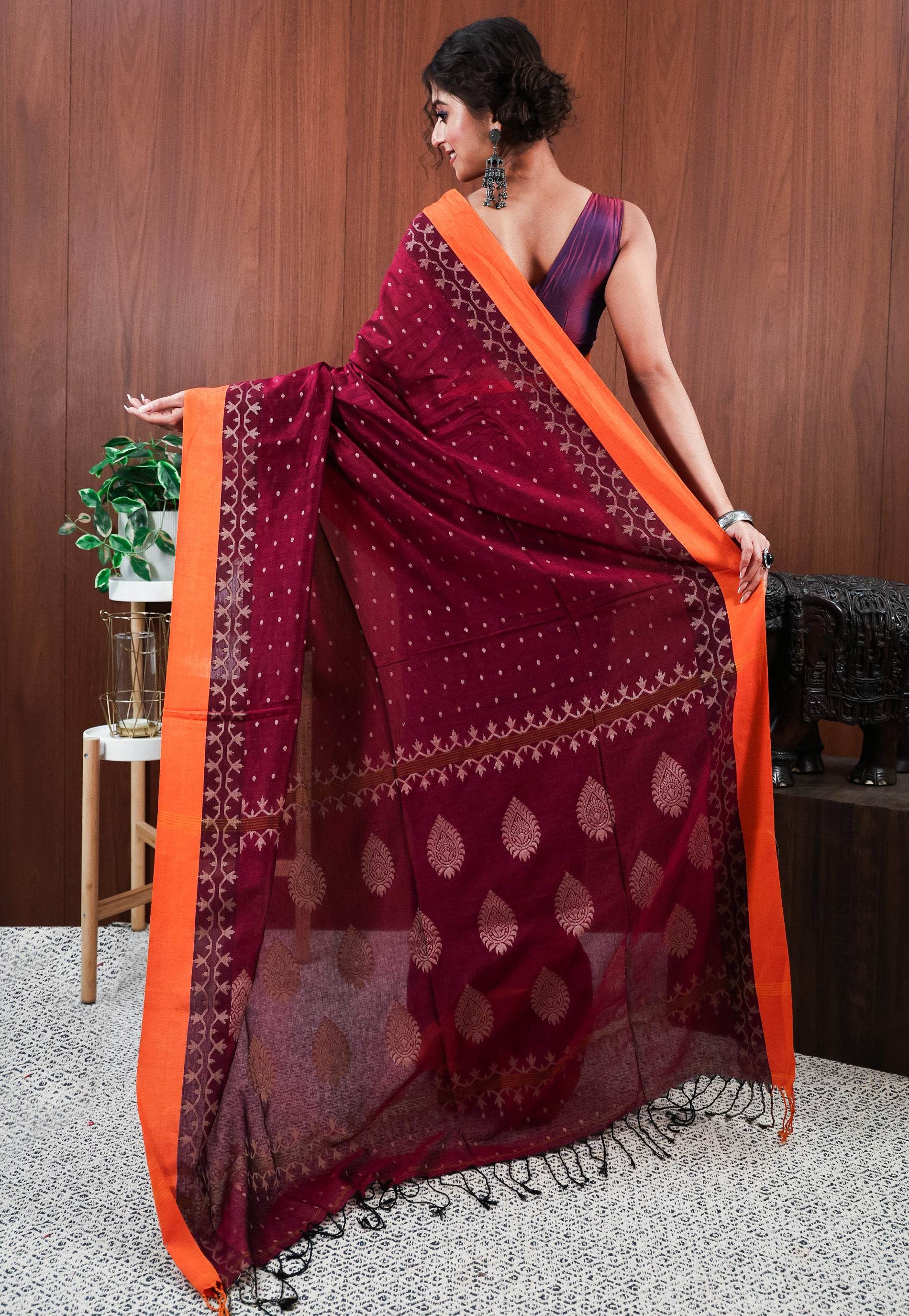 Magenta Handloom Saree With Blouse Piece - Adi Akshoy & Co.