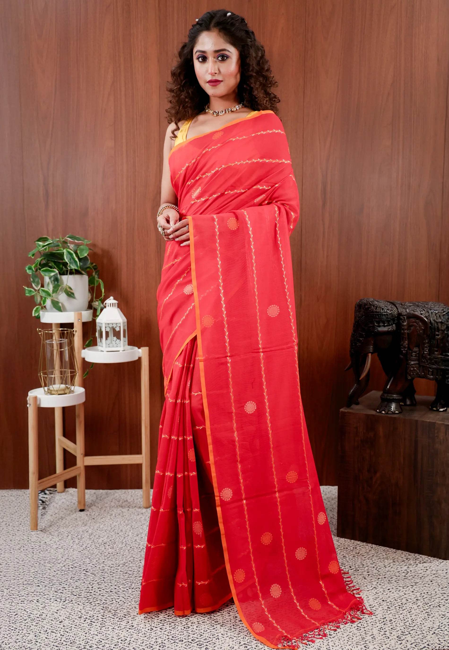 Red Handloom Saree With Blouse Piece - Adi Akshoy & Co.