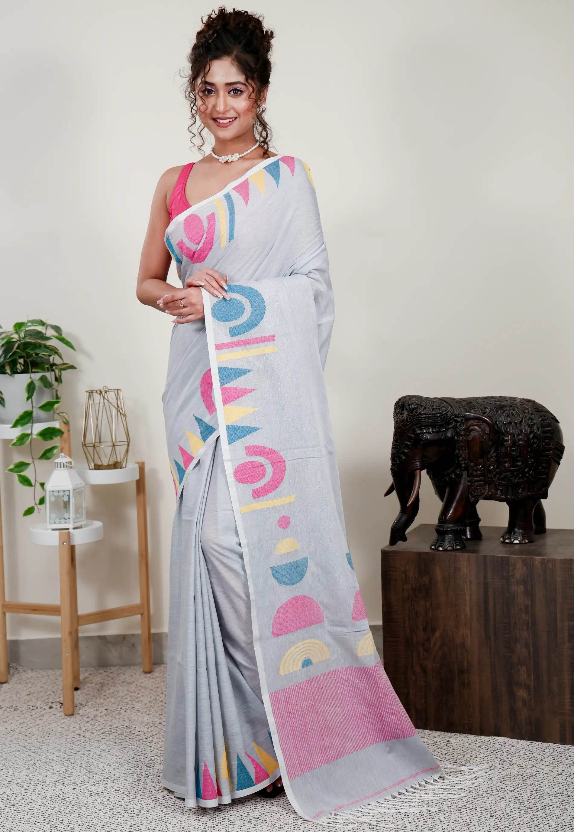 Grey Handloom Saree With Blouse Piece - Adi Akshoy & Co.