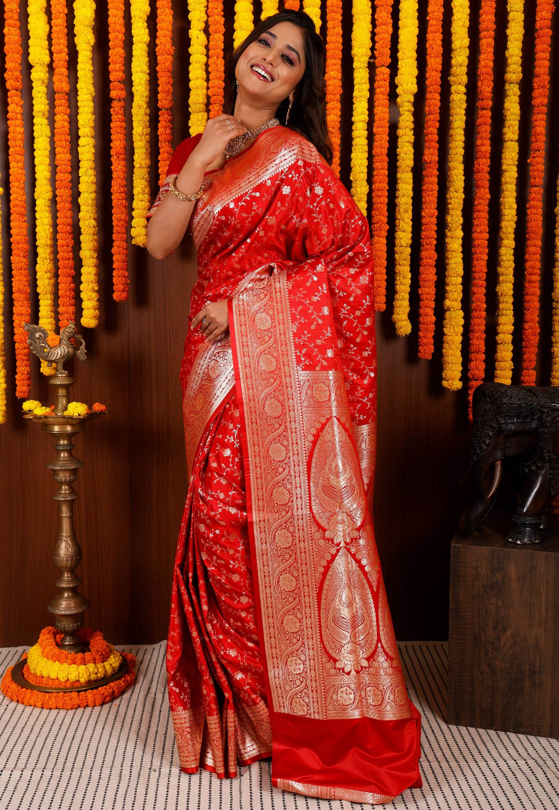 Red Wedding Banarasi Silk Saree with Blouse Piece - Adi Akshoy & Co.