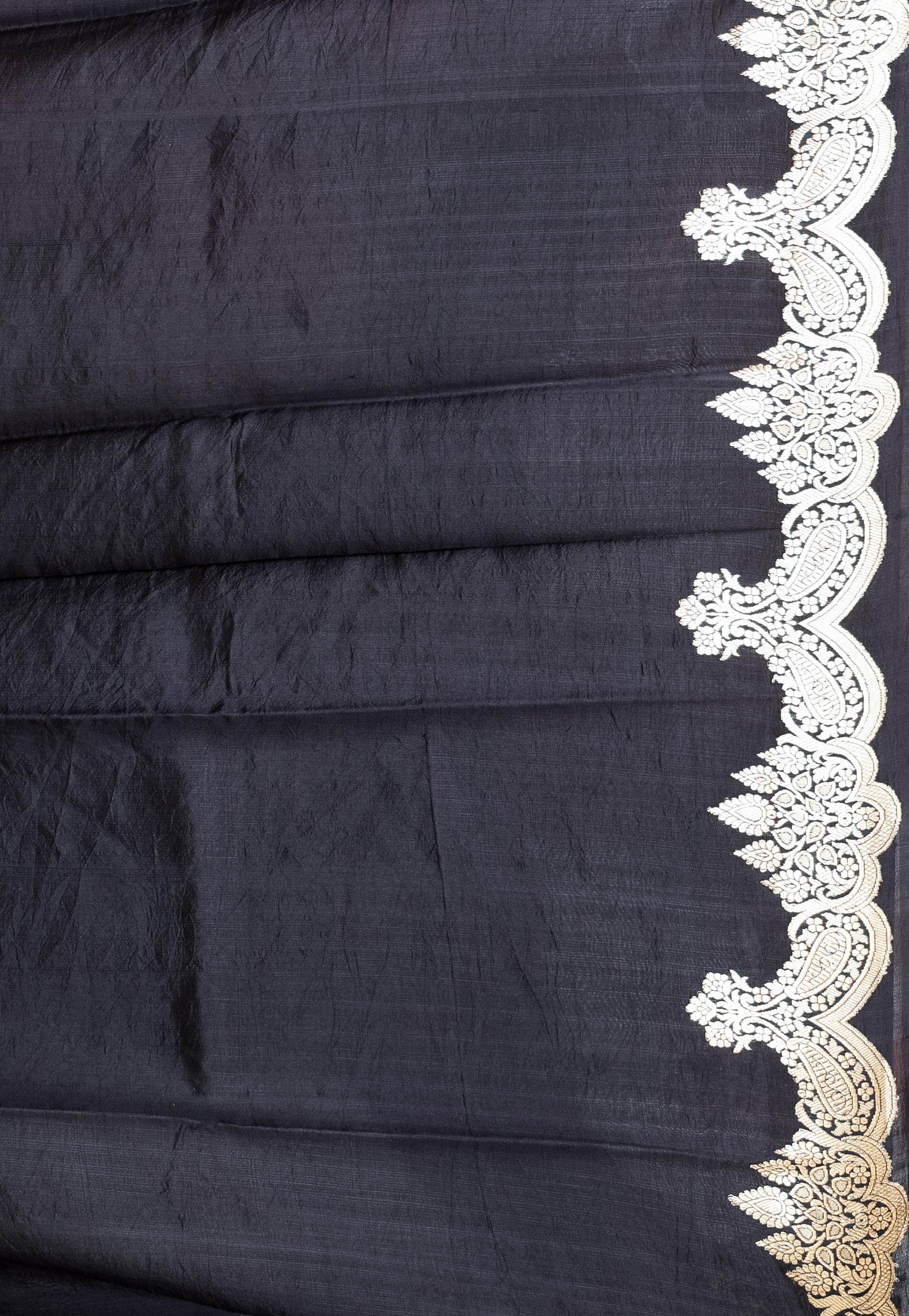 Black Kadwa Katan Pure Silk Saree With Blouse Piece - Adi Akshoy & Co.