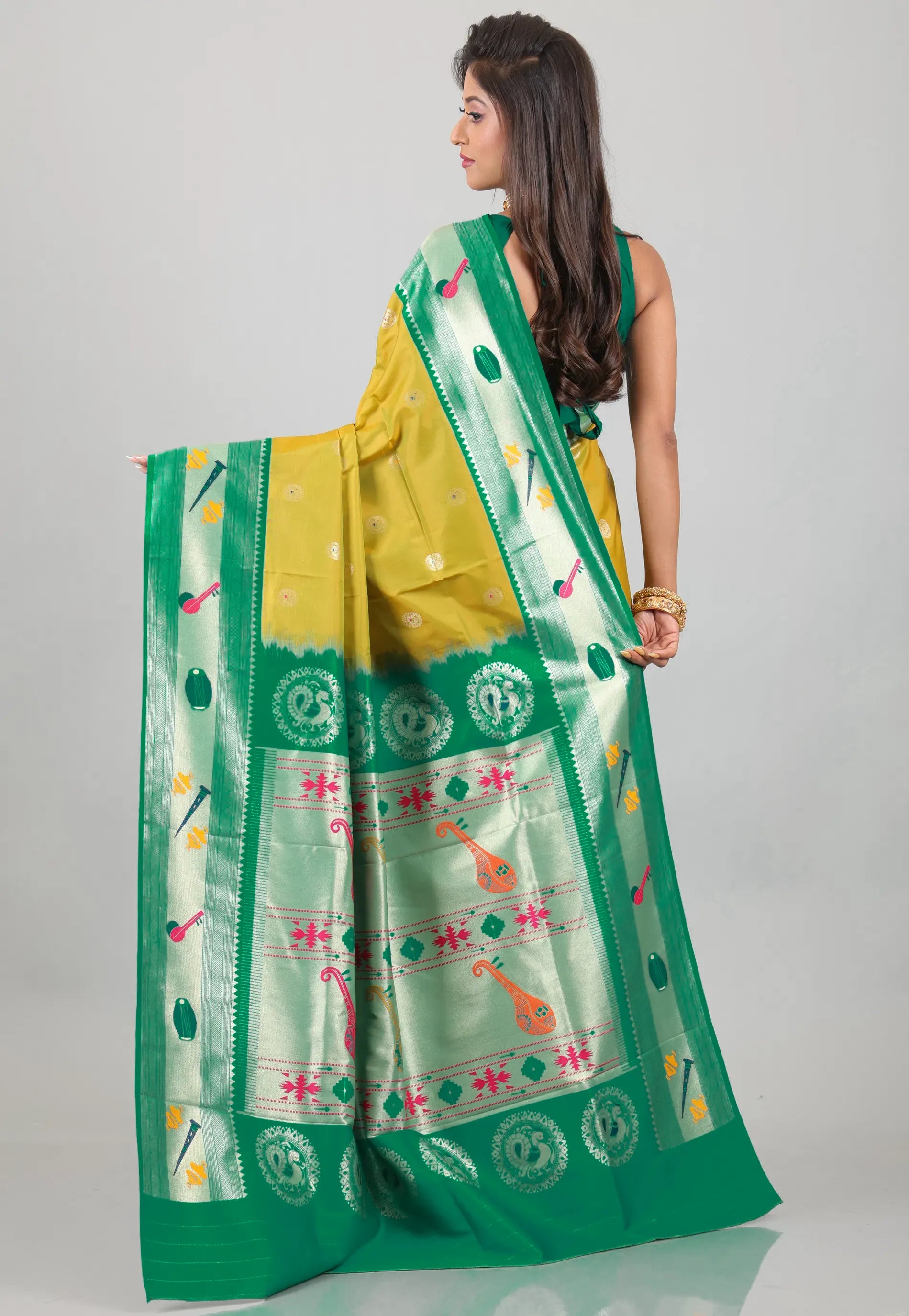 Olive with Green Border Katan Silk Saree With Blouse Piece – Adi Akshoy & Co.