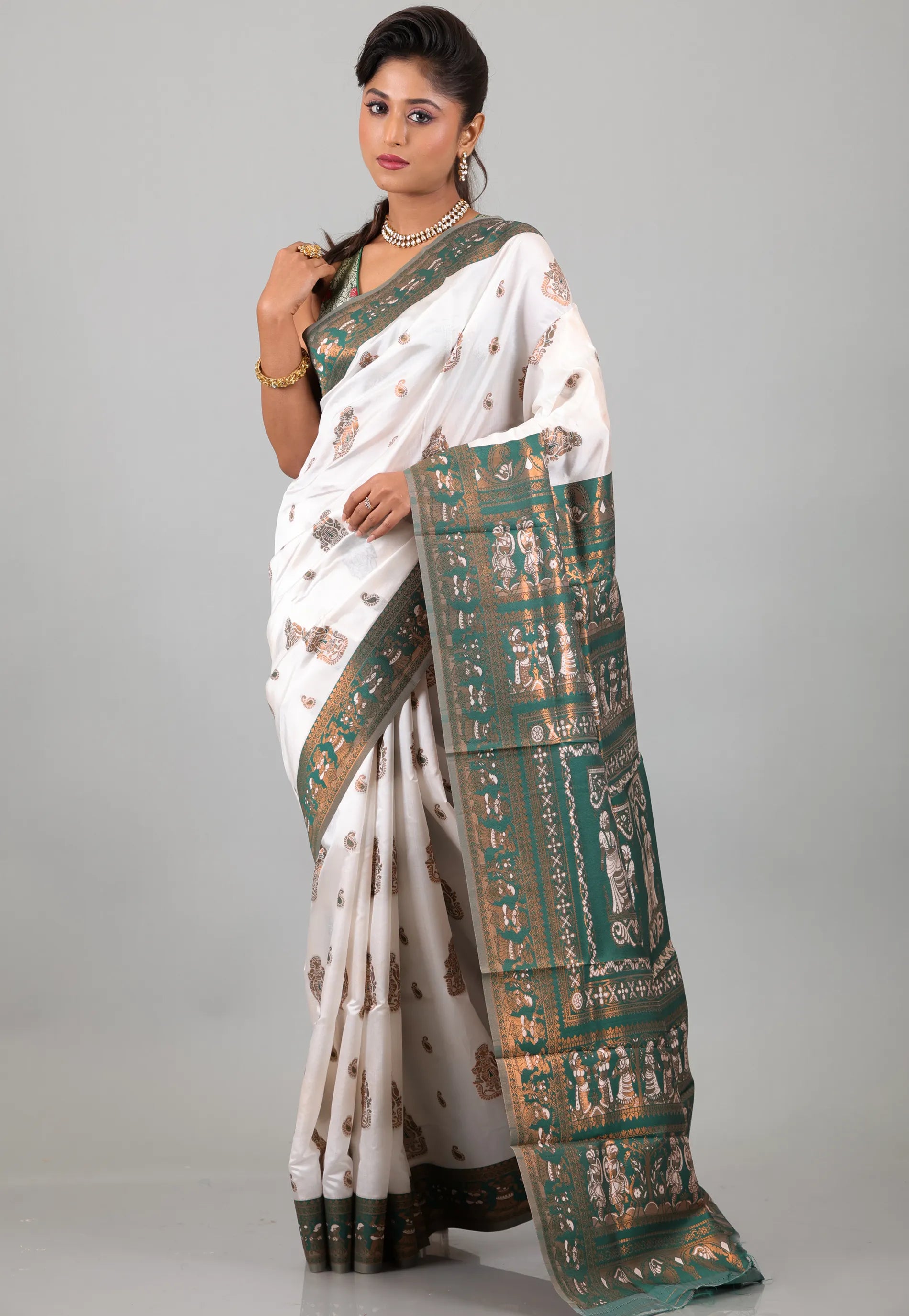 White Baluchari Silk Saree with Blouse Piece - Adi Akshoy & Co.