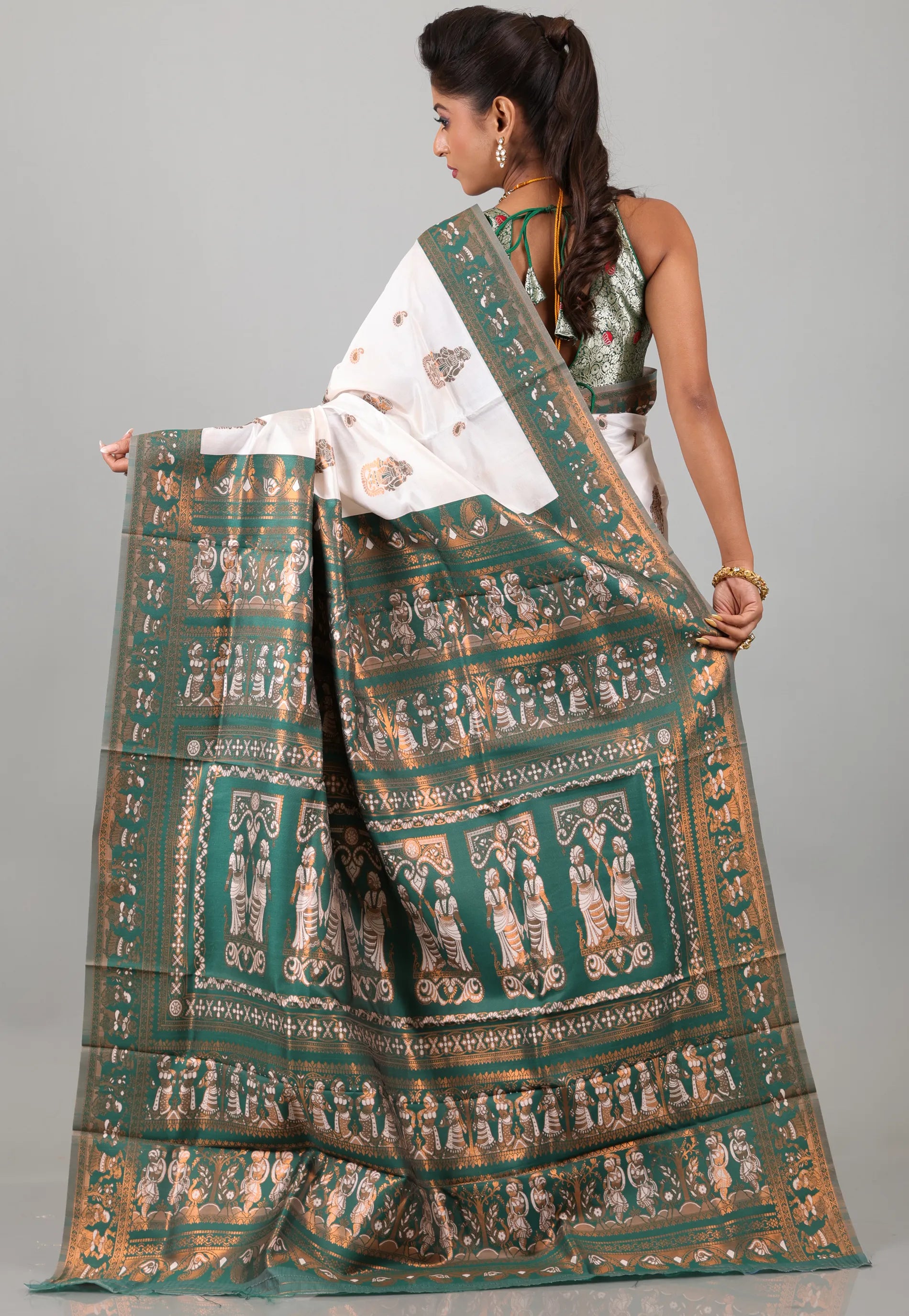 White Baluchari Silk Saree with Blouse Piece - Adi Akshoy & Co.