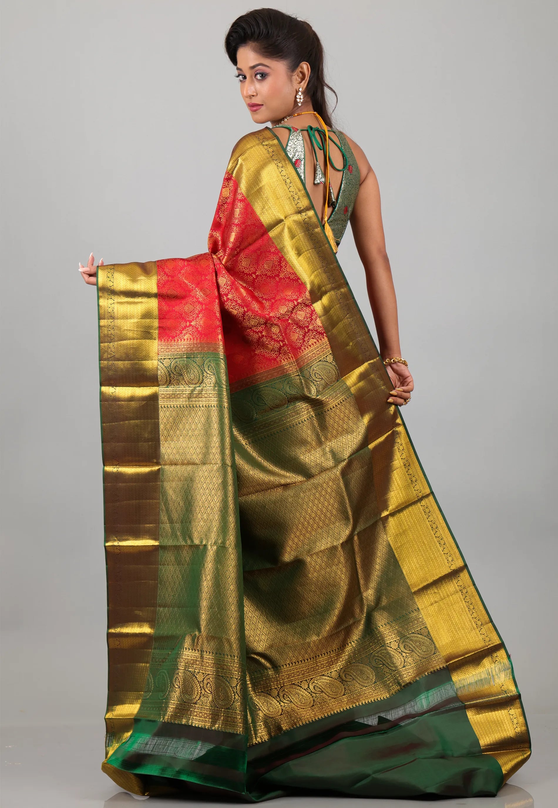 Red with Golden Rama Green Pure Kanjivaram Silk Saree With Blouse Piece - Adi Akshoy & Co.