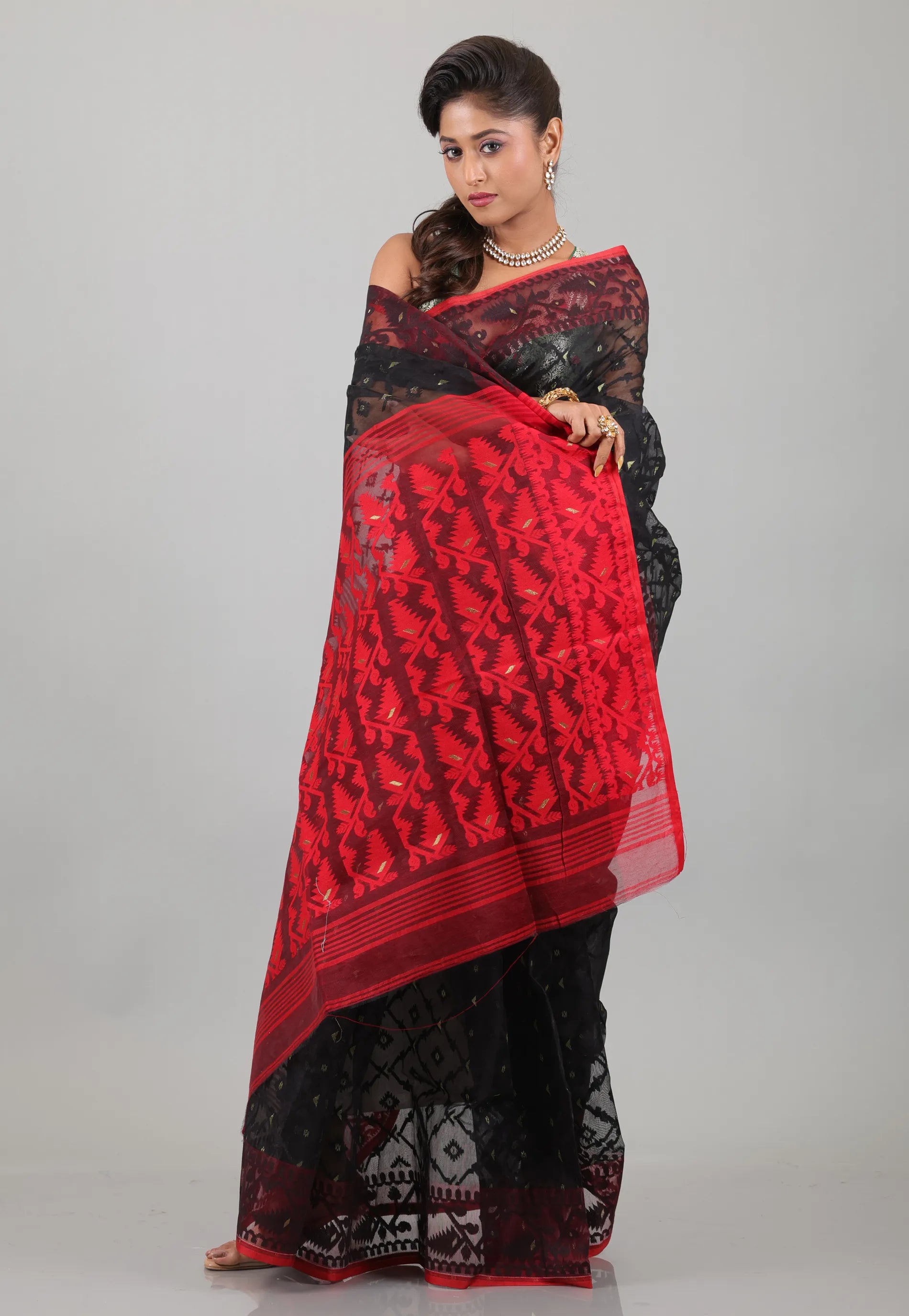 Black with Red Anchal Dhakai Jamdani Cotton Saree without Blouse Piece - Adi Akshoy & Co.