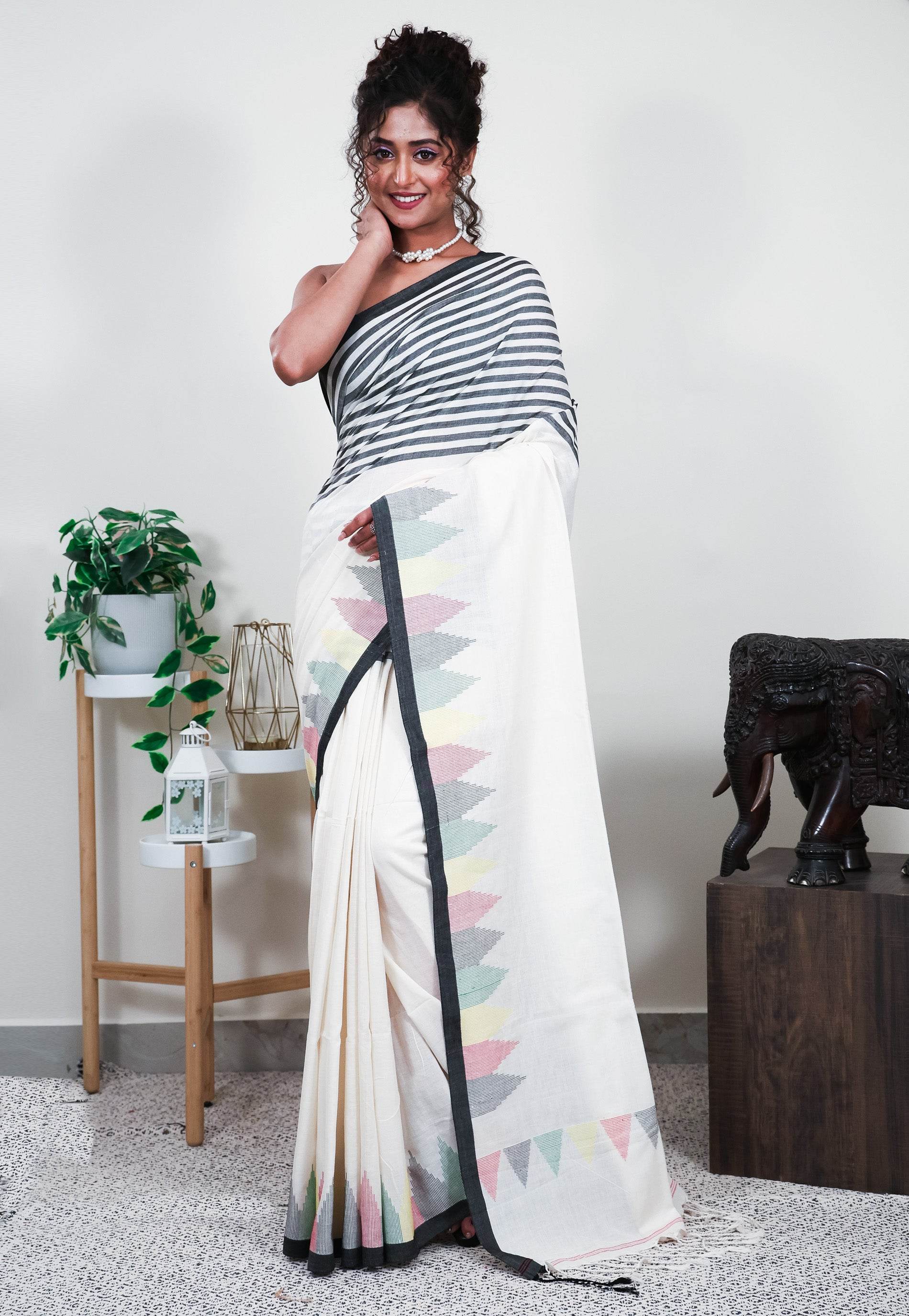 Off White Handloom Saree With Blouse Piece - Adi Akshoy & Co.