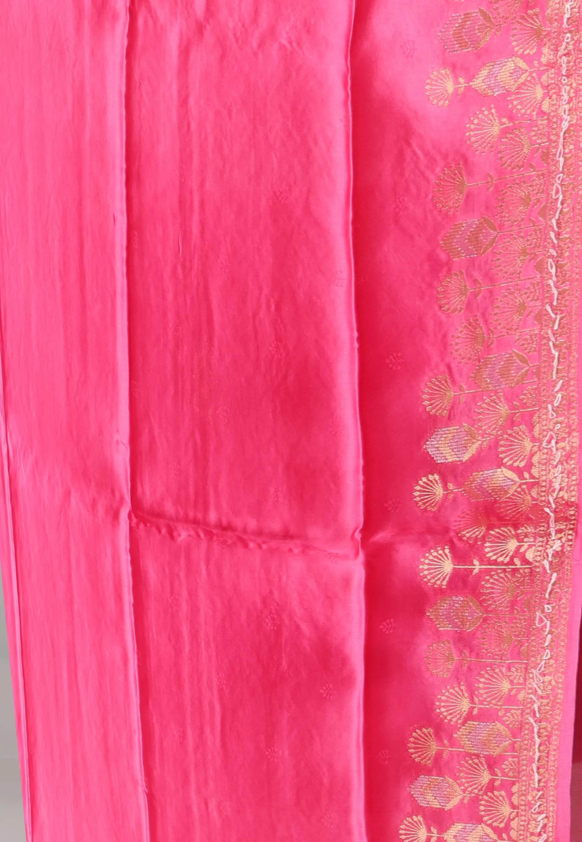 Rani Pink Mashru Silk Saree with Blouse Piece - Adi Akshoy & Co.