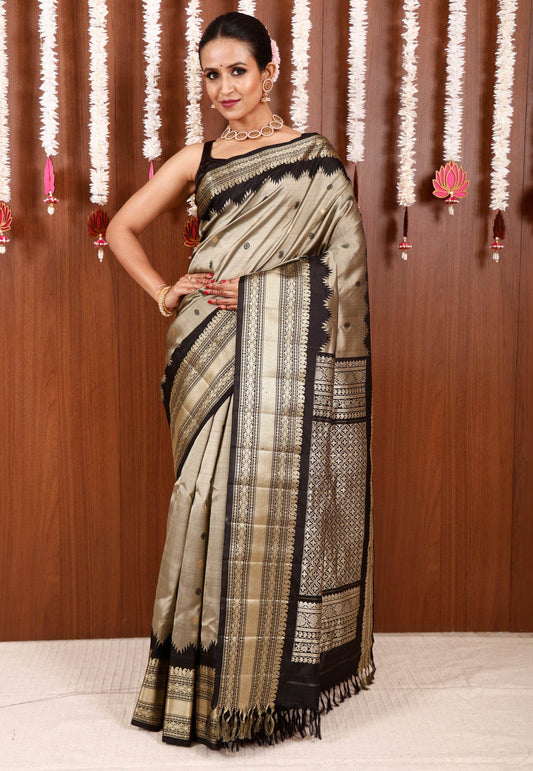Grey with Black Border Gadwal Pure Silk Saree With Blouse Piece - Adi Akshoy & Co.