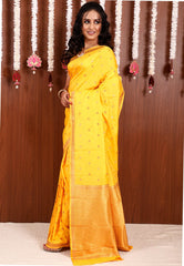 Yellow Kanjivaram Silk Saree With Blouse Piece - Adi Akshoy & Co.