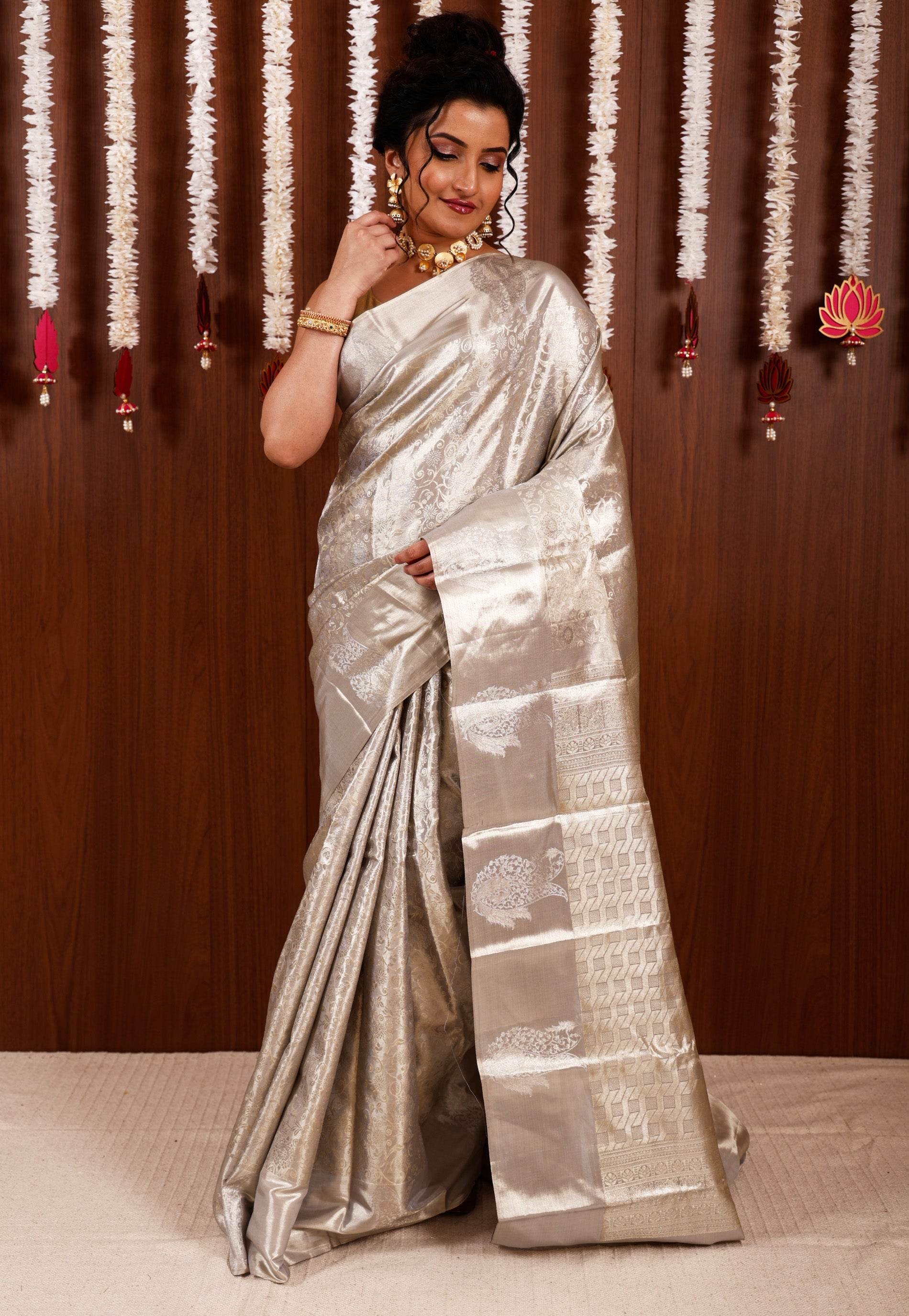 Silver Tissue Kanjivaram Pure Silk Saree With Blouse Piece - Adi Akshoy & Co.
