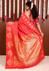 Cross Pink Gadwal Saree With Blouse Piece - Adi Akshoy & Co.