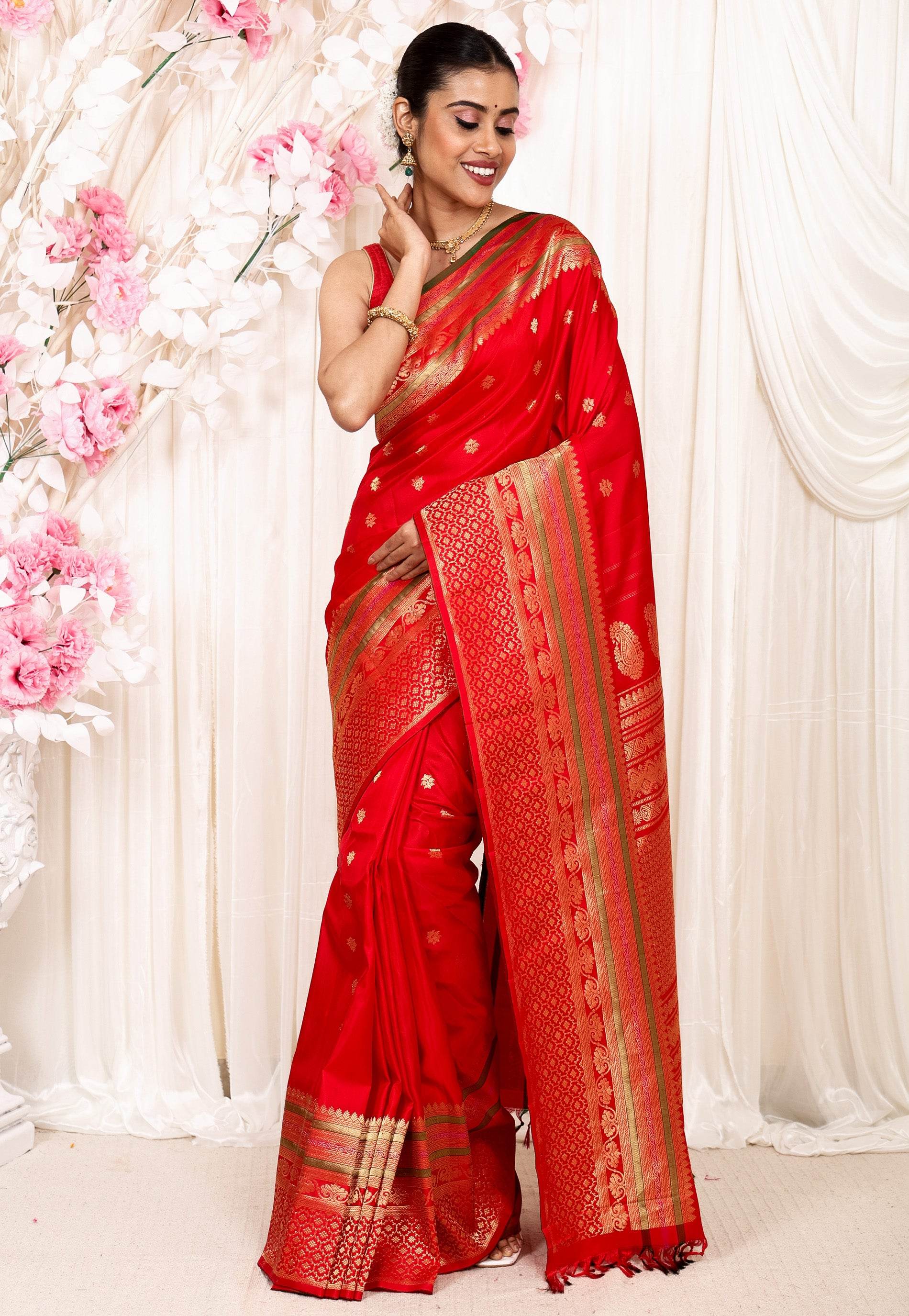 Red Gadwal Pure Silk Saree With Blouse Piece - Adi Akshoy & Co.