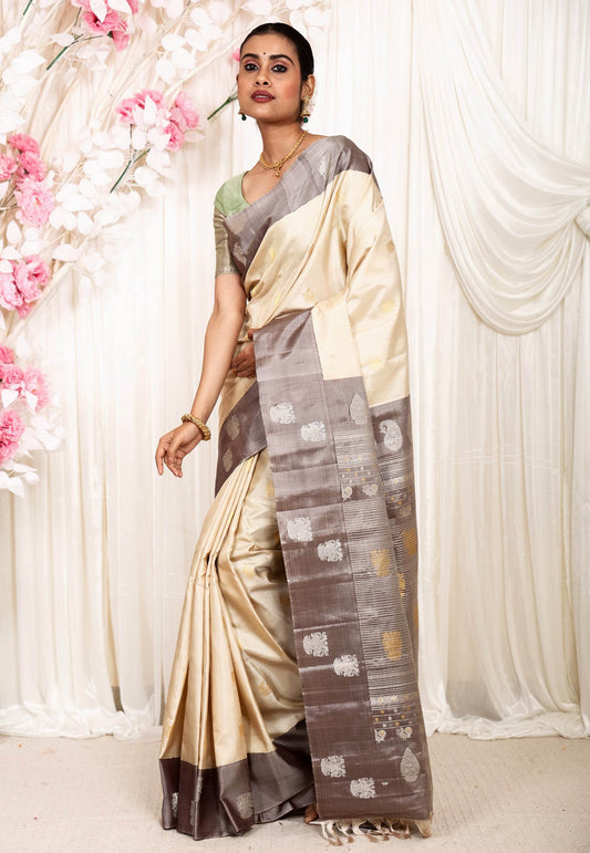 Off White with Grey Border Gadwal Pure Silk Saree With Blouse Piece - Adi Akshoy & Co.
