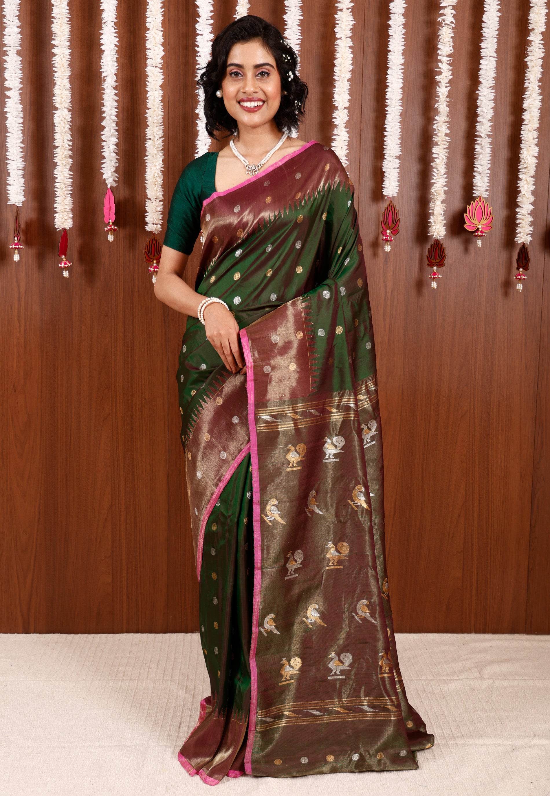 Bottle Green Gadwal Pure Silk Saree With Blouse Piece - Adi Akshoy & Co.