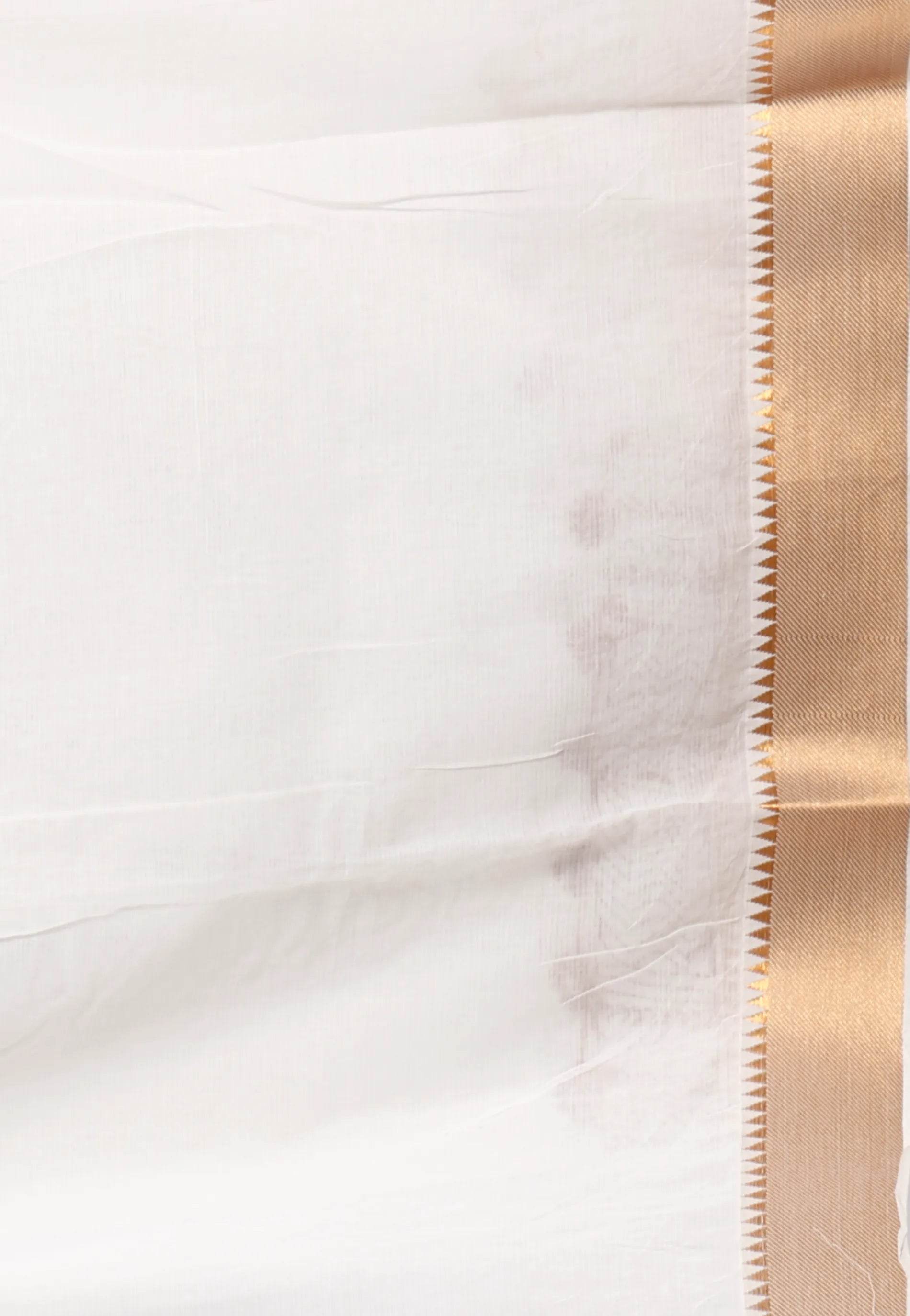 Offwhite Colour Mangalagiri Cotton Kantha Saree With Blouse Piece - Adi Akshoy & Co.