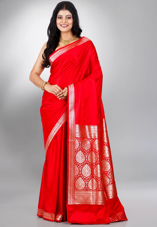Red Wedding Banarasi Silk Saree with Blouse Piece