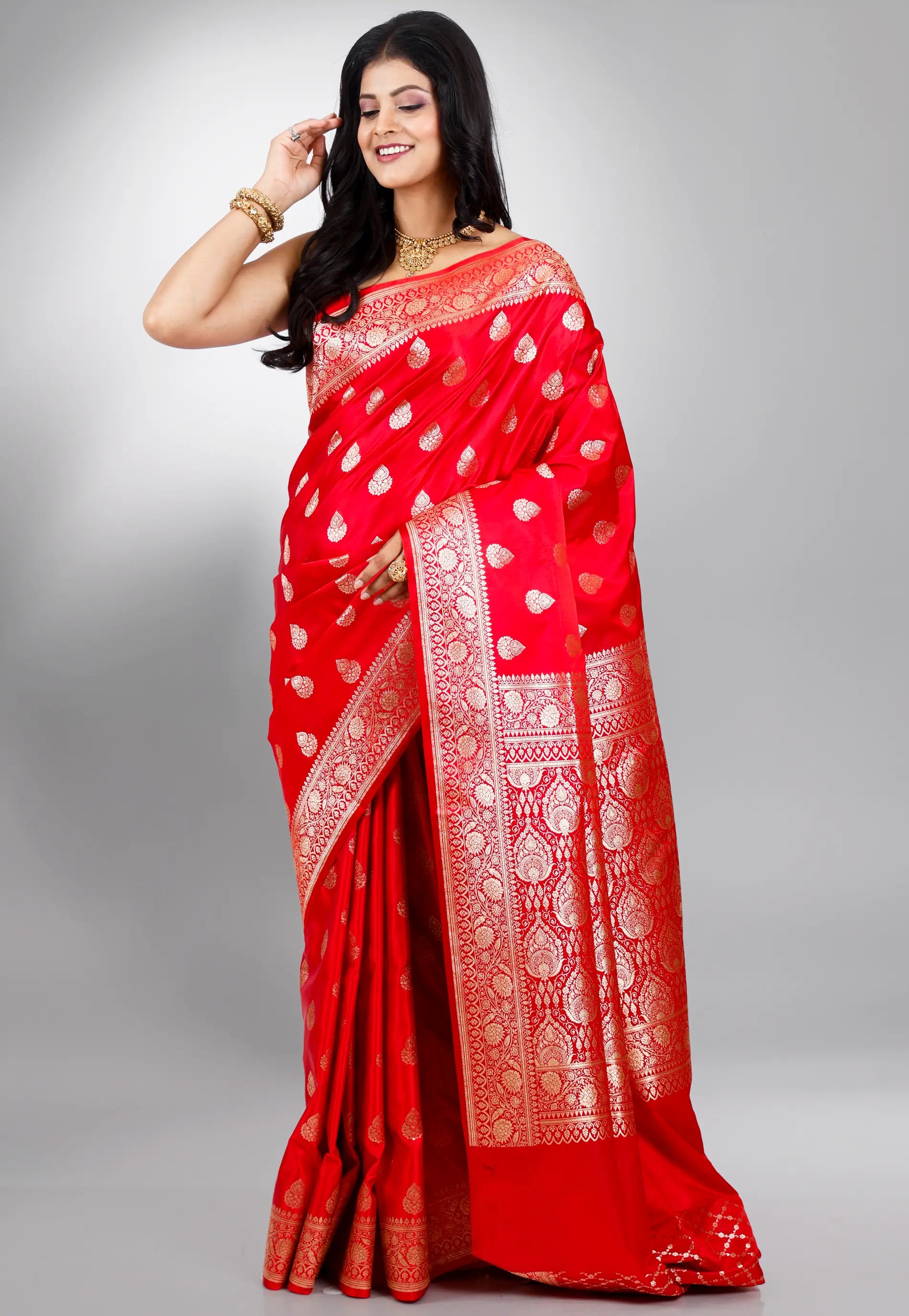Red Wedding Banarasi Silk Saree with Blouse Piece