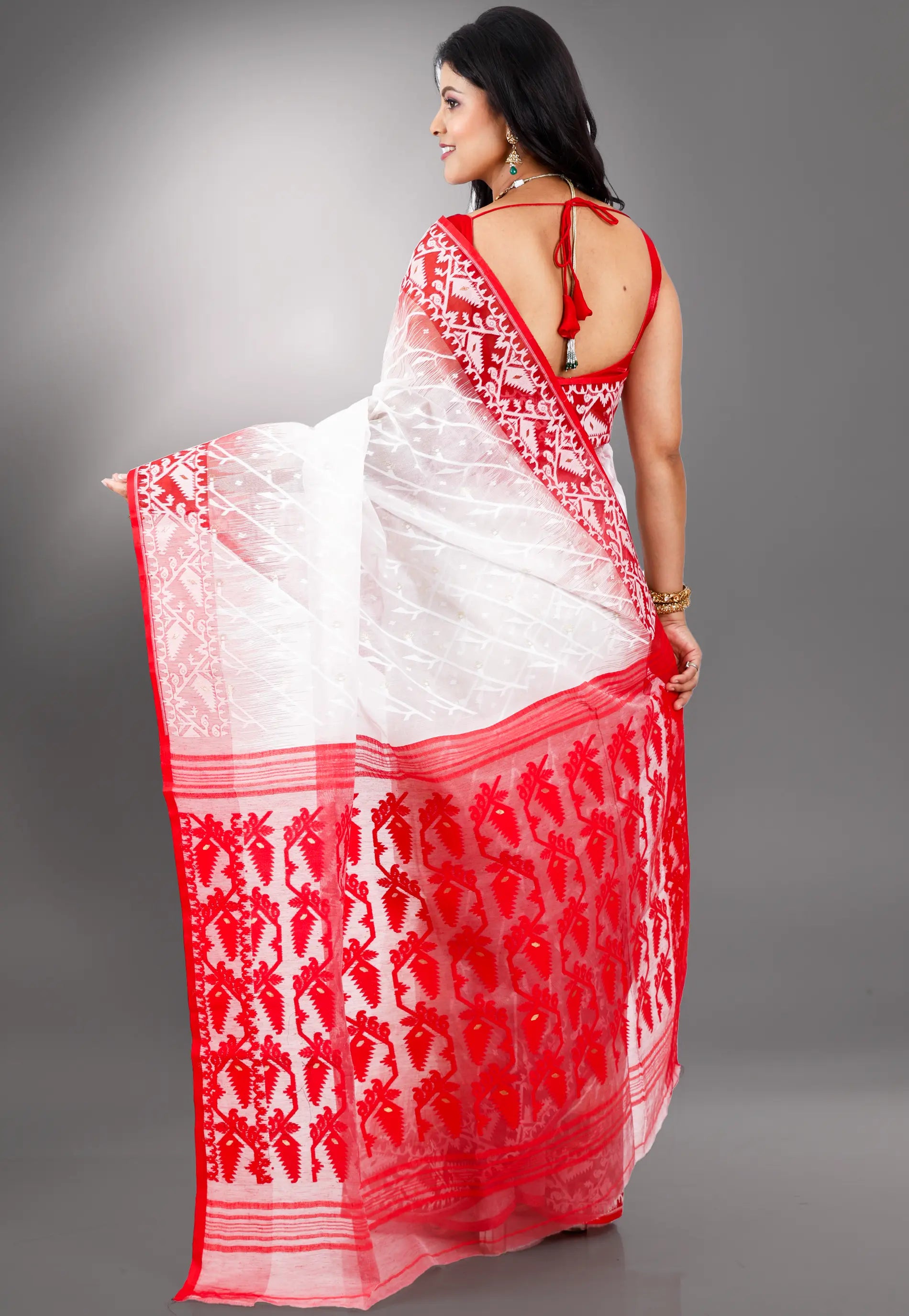 White with Red Border Dhakai Jamdani Cotton Saree without Blouse Piece