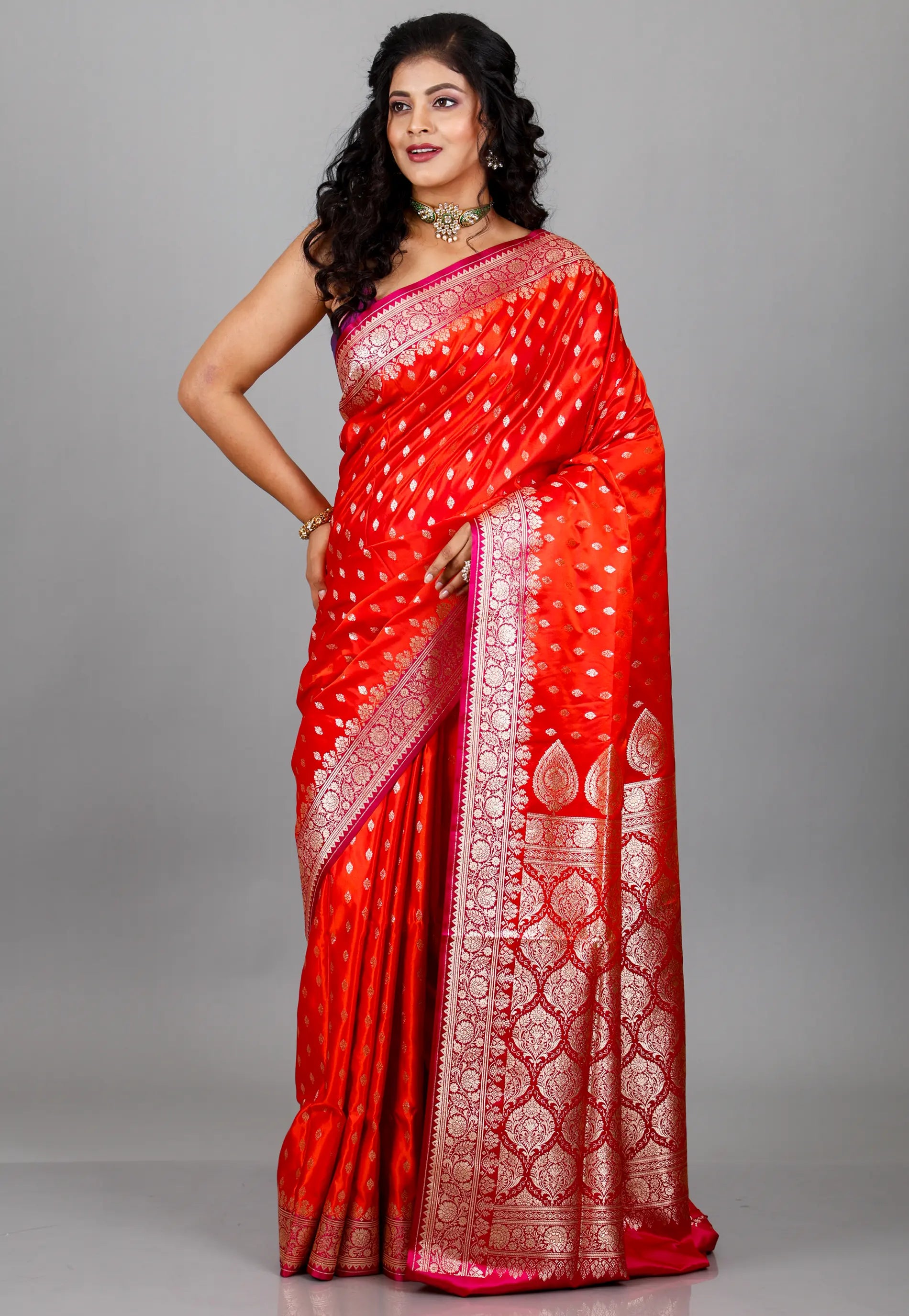 Vibrant Shades of Red with Rani Border Wedding Banarasi Silk Saree with Blouse Piece