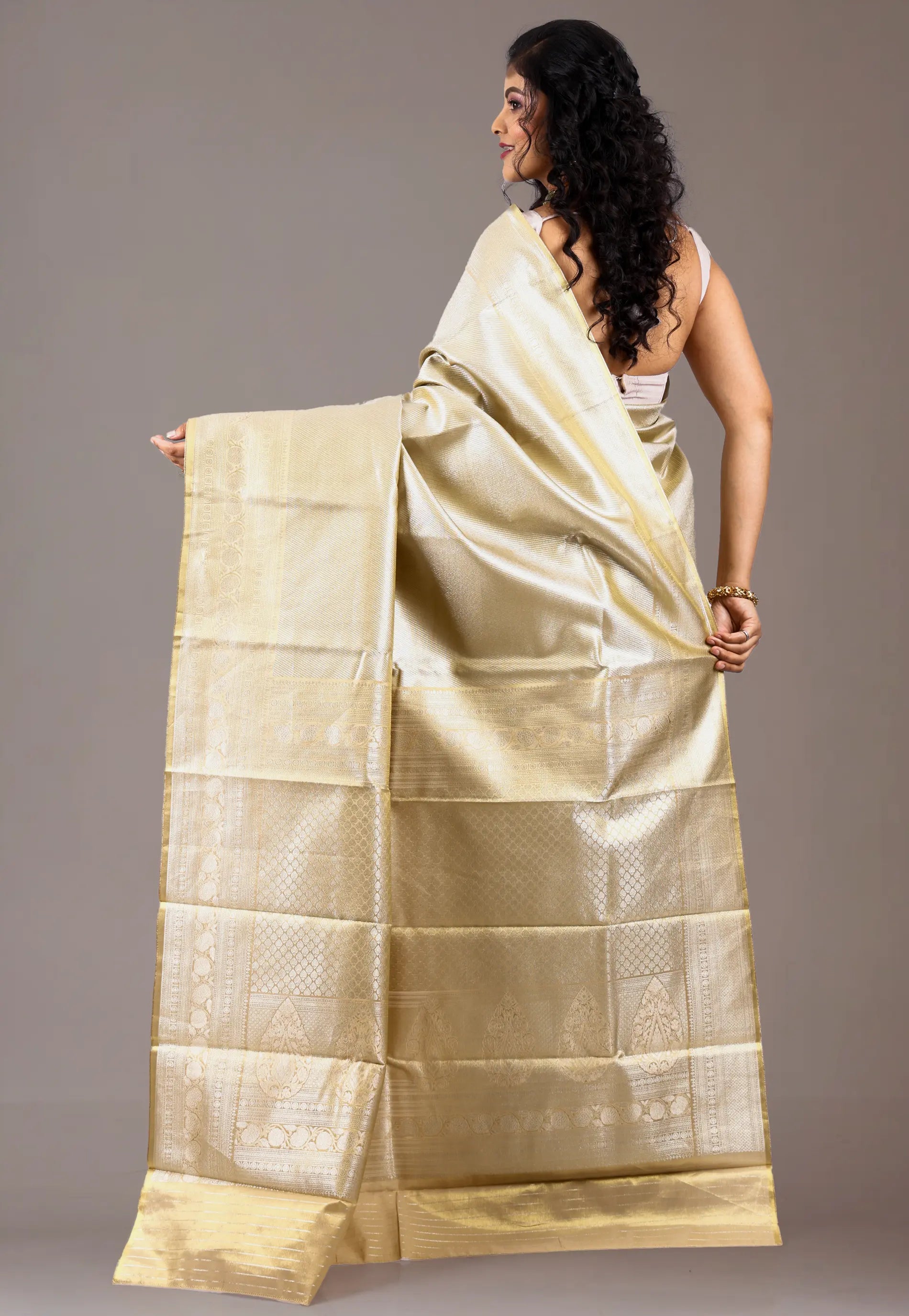 Golden Tissue Kanjivaram Silk Saree With Blouse Piece