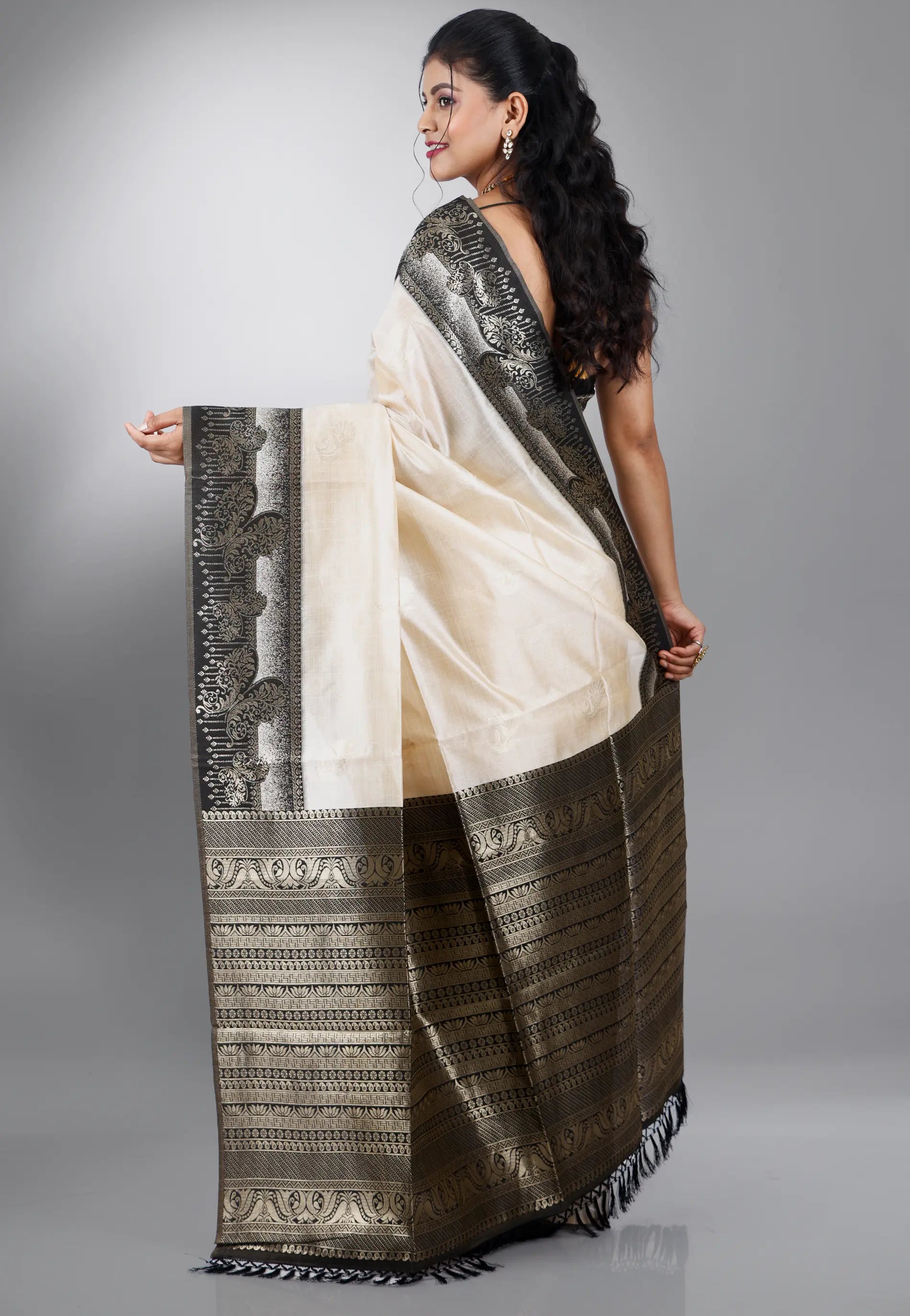 Off White with Black Border Tussar Silk Saree with Blouse Piece