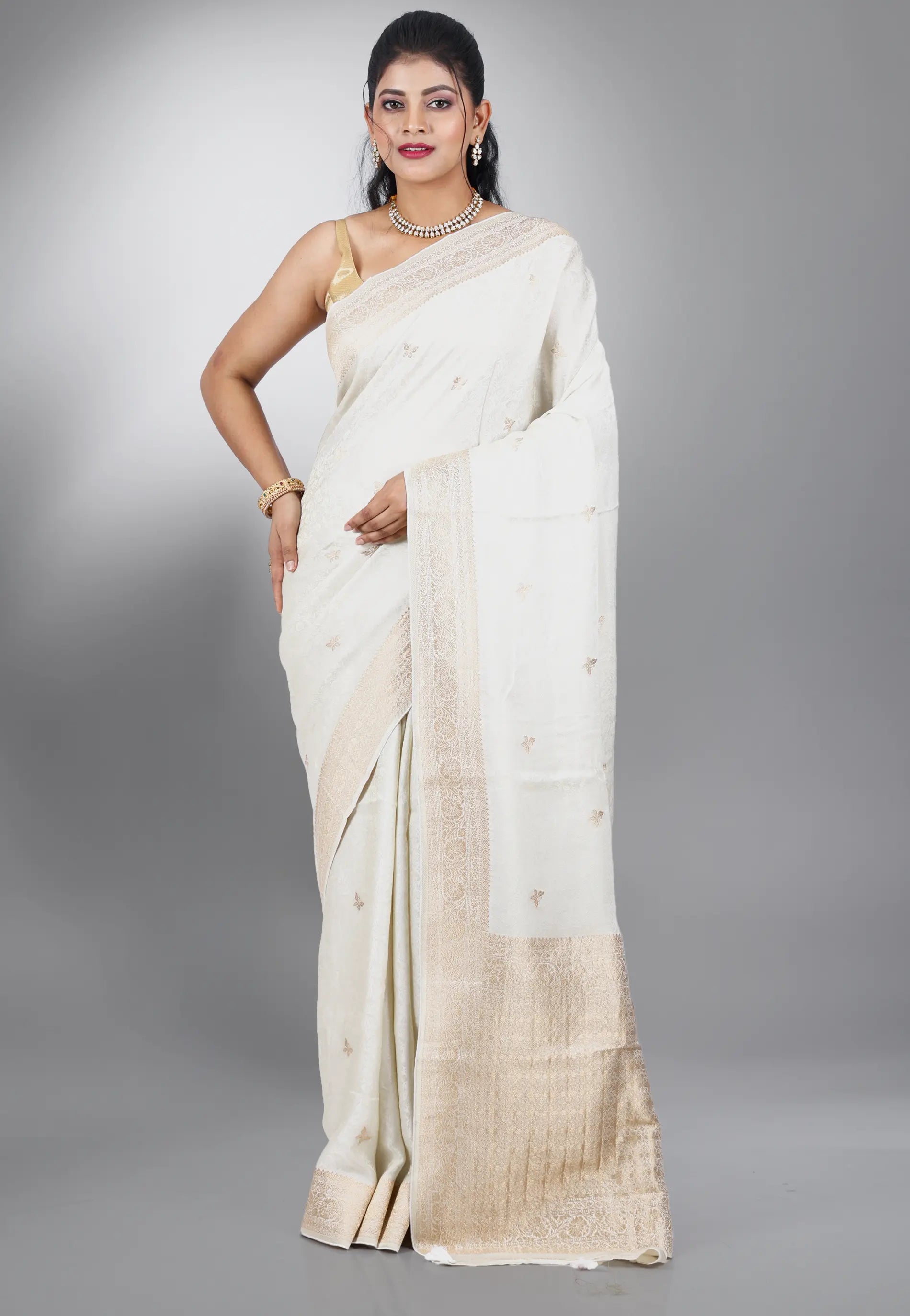 White Mashru Silk Saree with blouse Piece