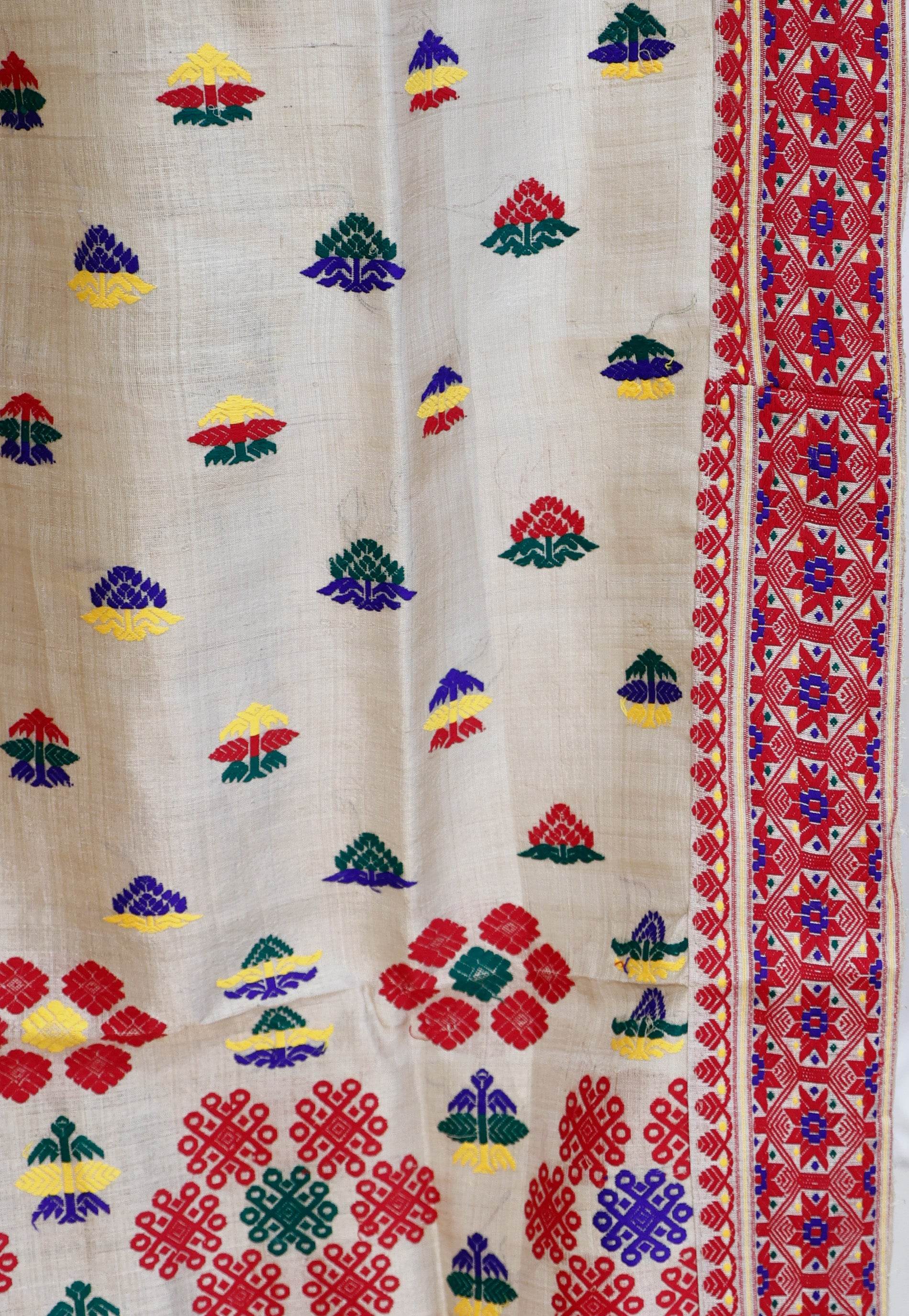 Pure Muga Assam Silk Saree With Blouse Piece - Adi Akshoy & Co.