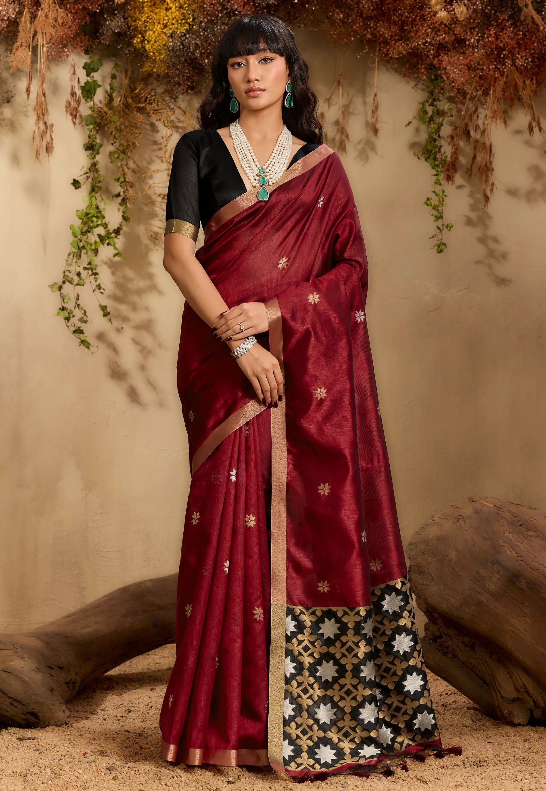 Maroon Kanjivaram Silk Saree with Blouse Piece - Adi Akshoy & Co.