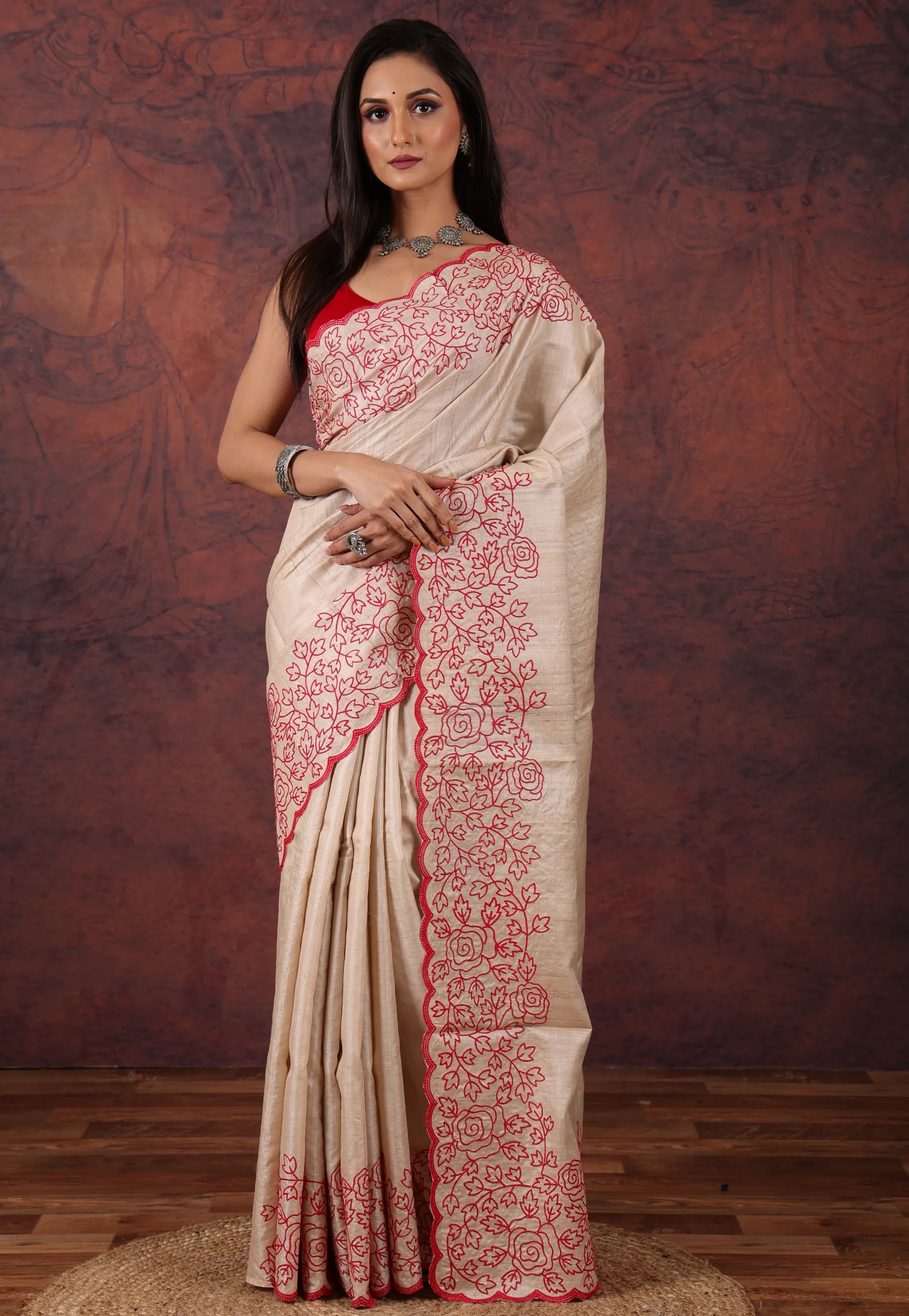 OffWhite Pure Tussar Kantha Silk Saree With Blouse Piece - Adi Akshoy & Co.