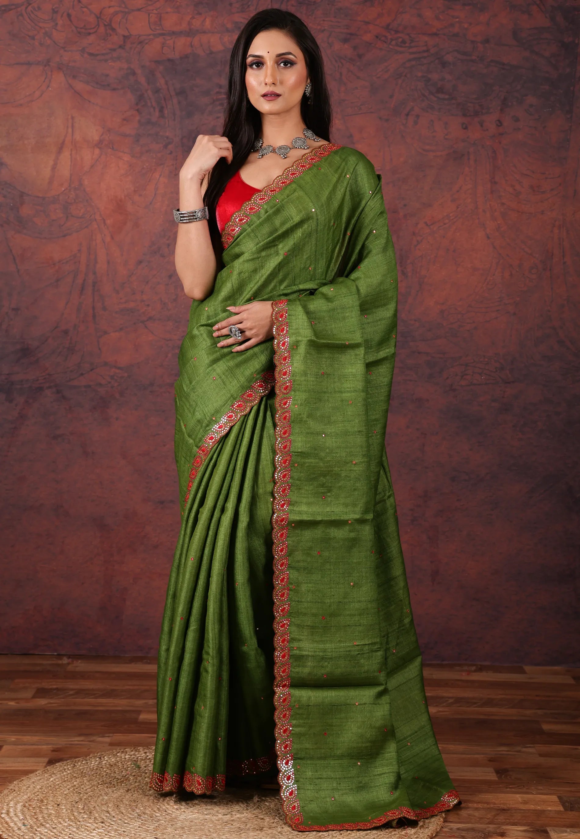 Green Pure Tussar Kantha Silk Saree With Blouse Piece - Adi Akshoy & Co.