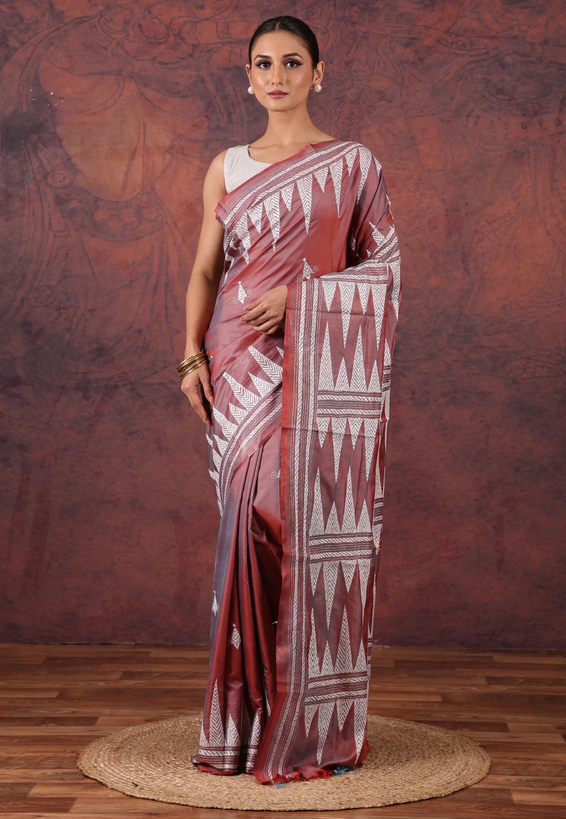 Cross Brown Kantha Silk Saree With Blouse Piece - Adi Akshoy & Co.