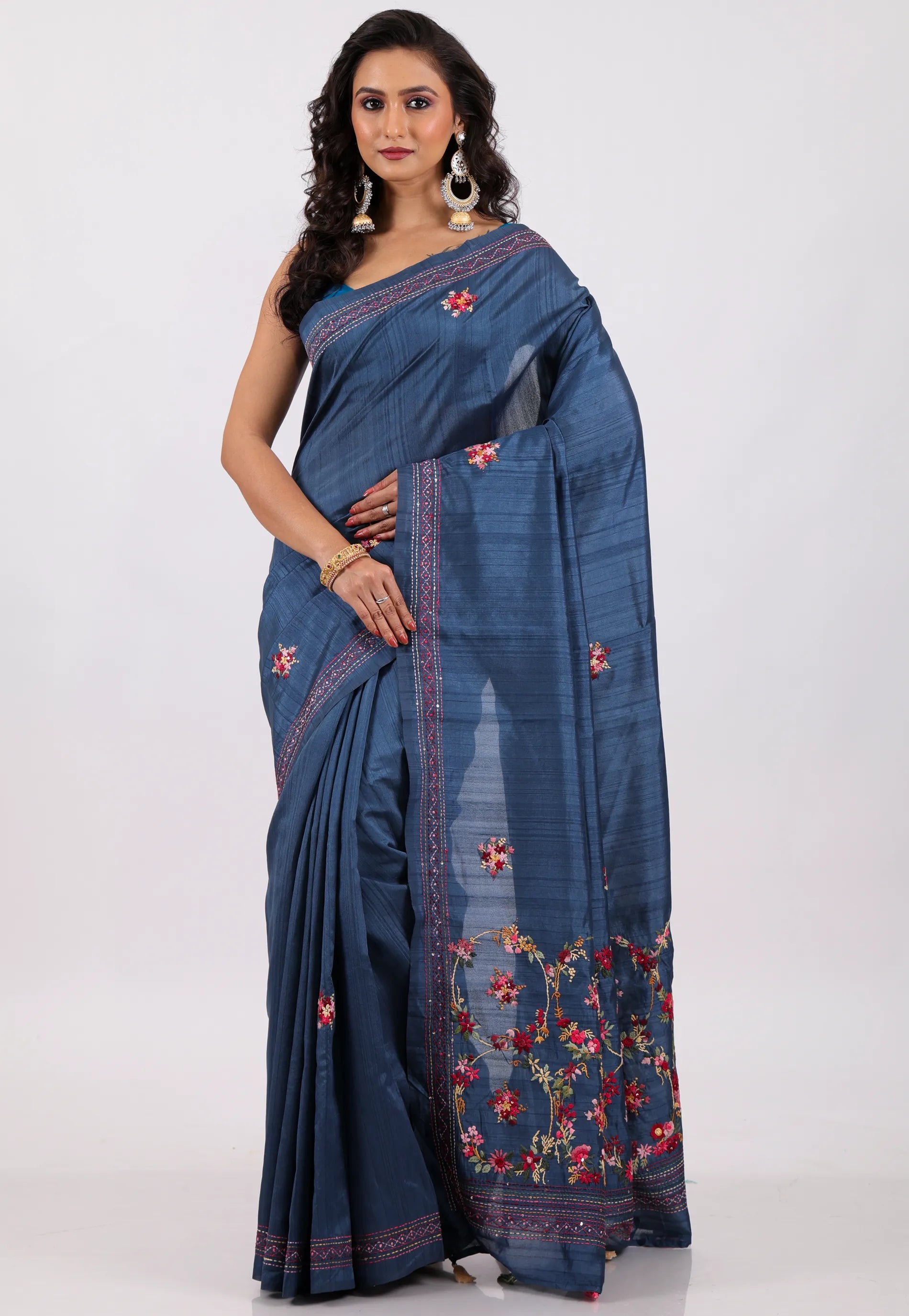 Deep Blue Handwoven Kantha Silk Saree With Blouse Piece - Adi Akshoy & Co.