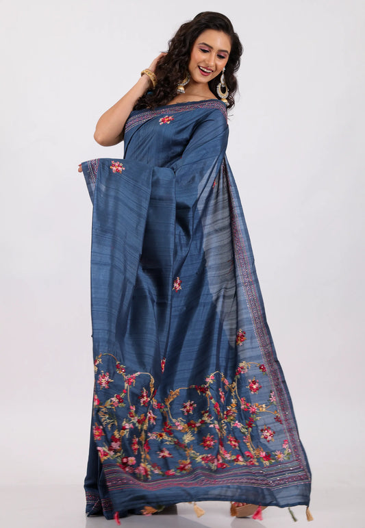 Deep Blue Handwoven Kantha Silk Saree With Blouse Piece - Adi Akshoy & Co.