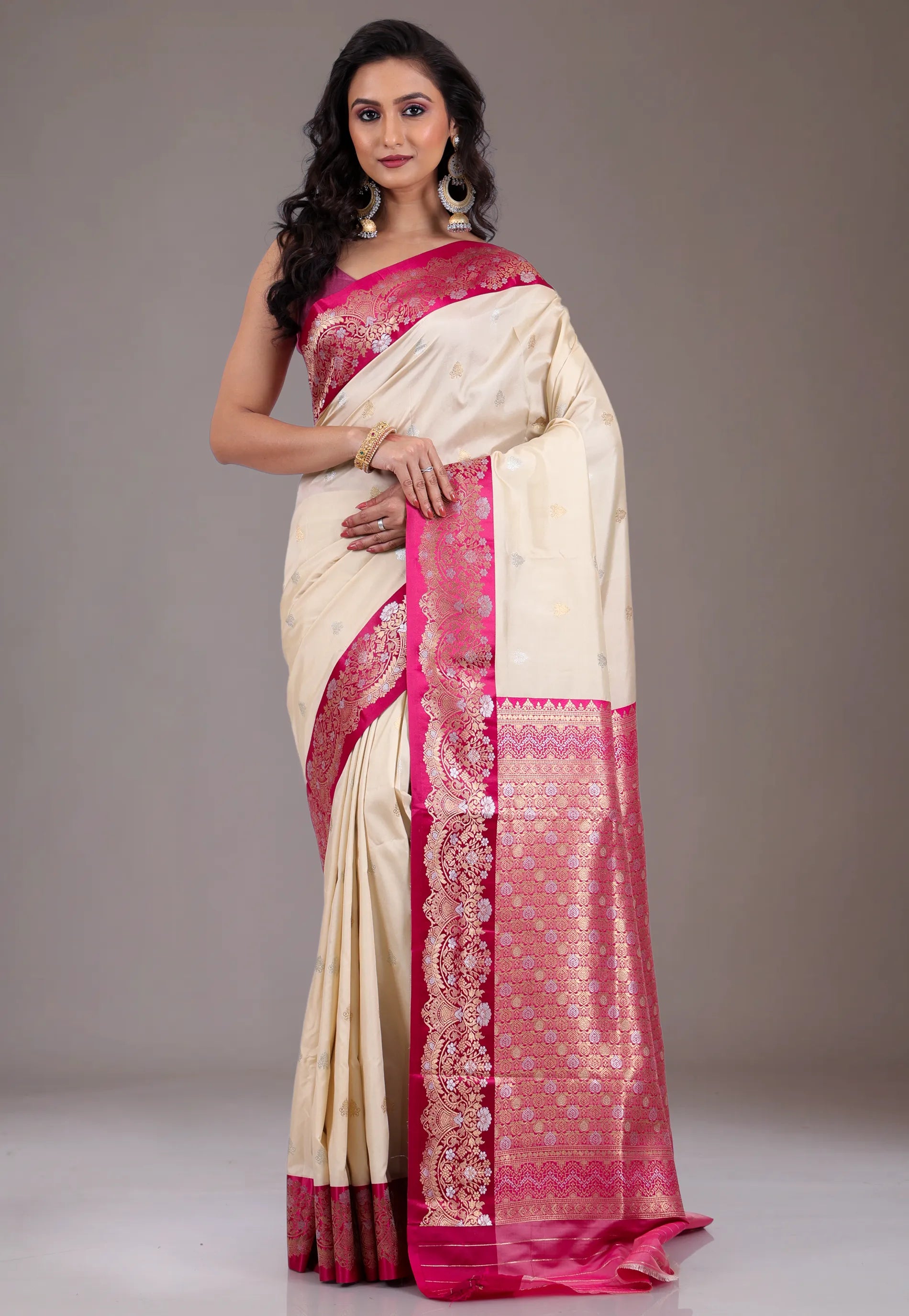 Beige with Rani Border Kanjivaram Silk Saree With Blouse Piece - Adi Akshoy & Co.