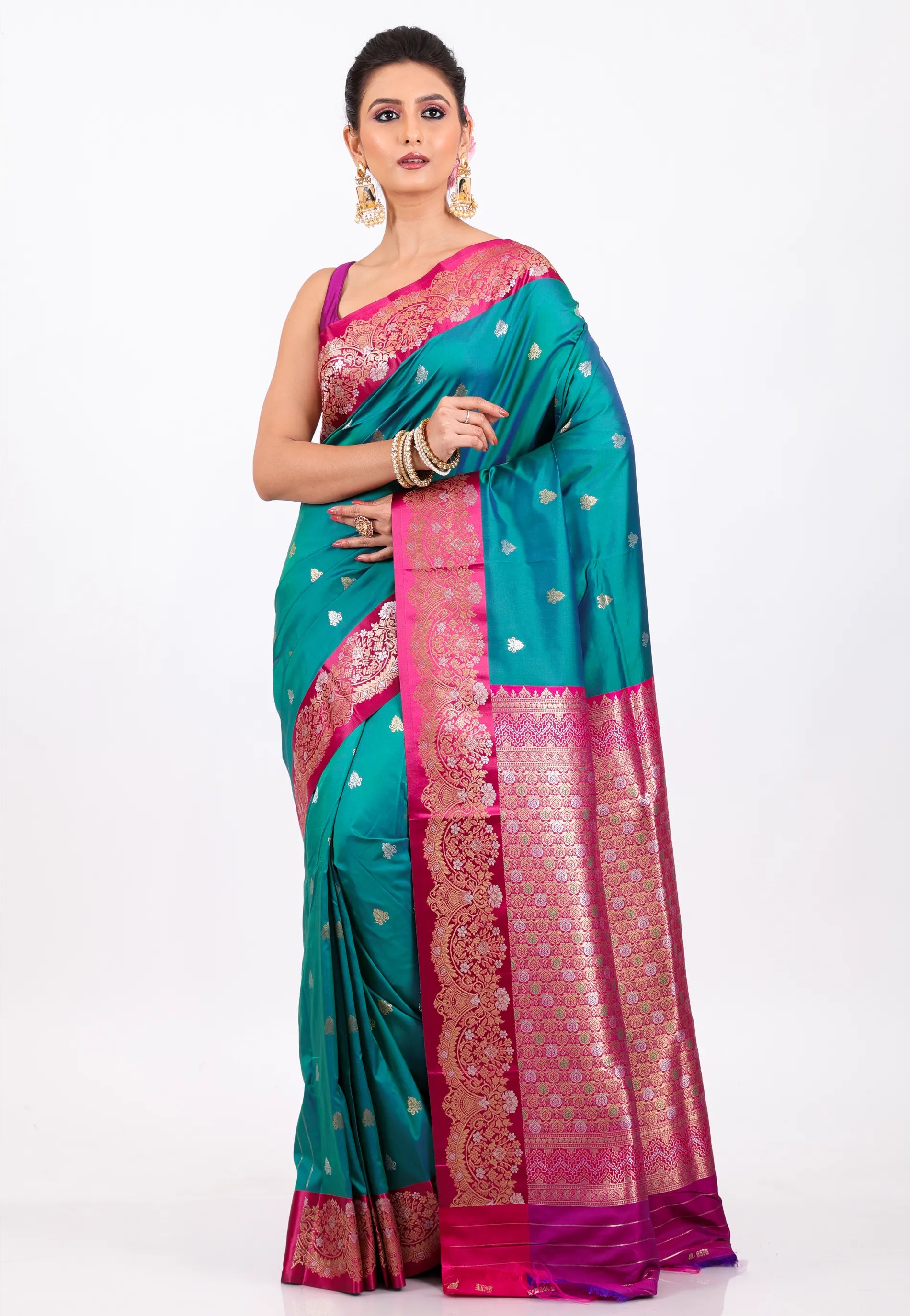Rama Green with Rani Border Kanjivaram Silk Saree With Blouse Piece