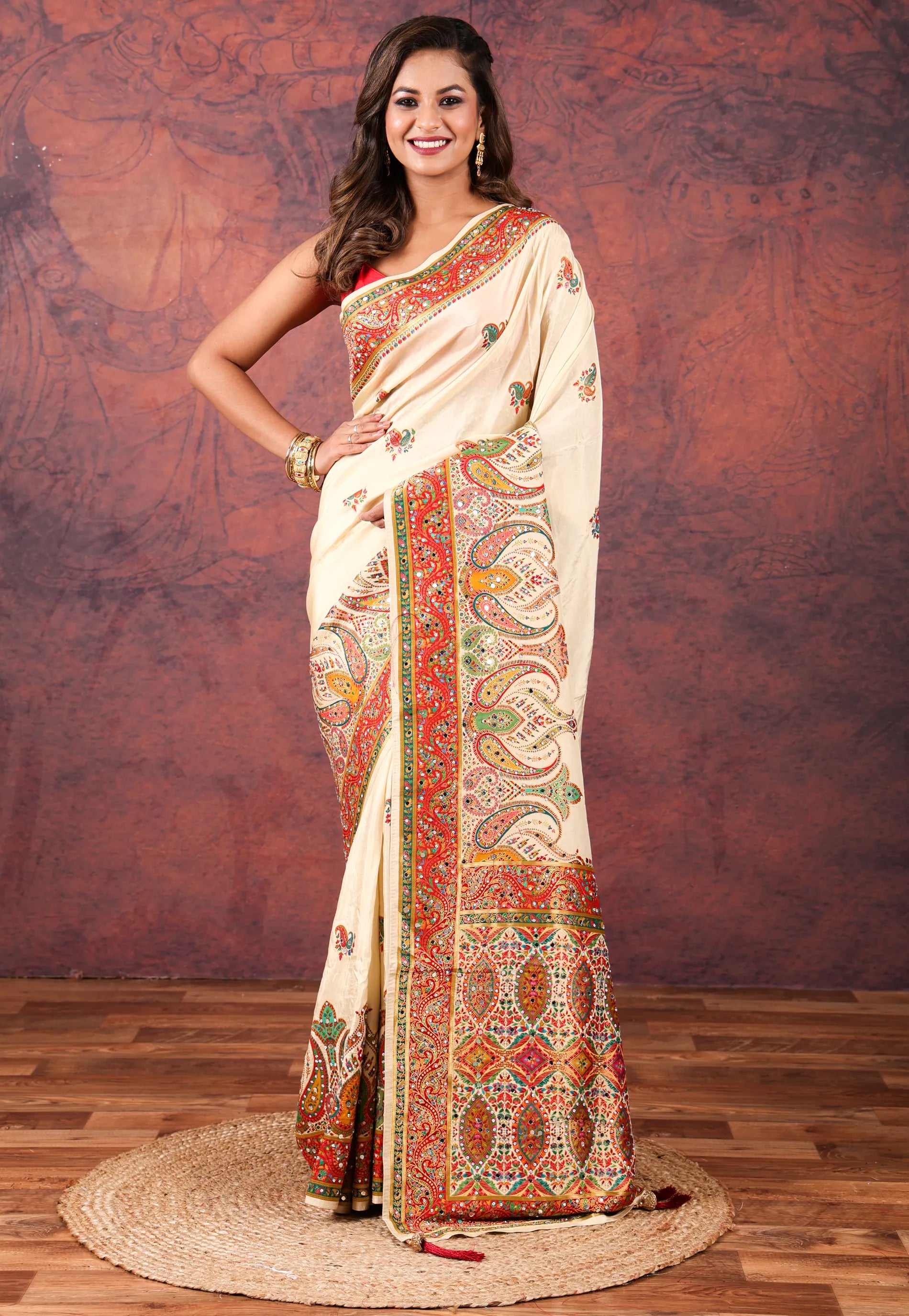 Beige Kani Silk Saree With Blouse Piece - Adi Akshoy & Co.